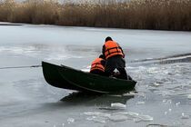 Дніпропетровська область: рятувальники дістали тіло потонулого чоловіка 1991 року народження