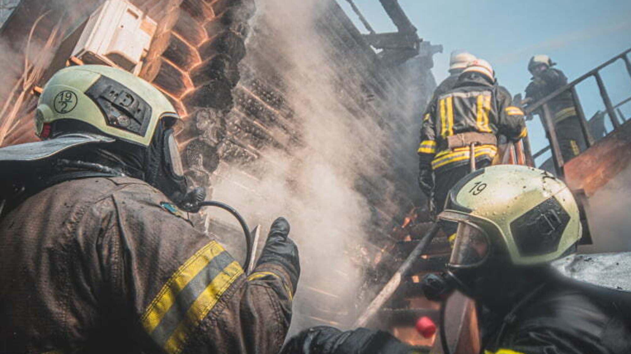 Упродовж минулого тижня підрозділи ДСНС України врятували 52 особи та ліквідували 1 тис. 409 пожеж