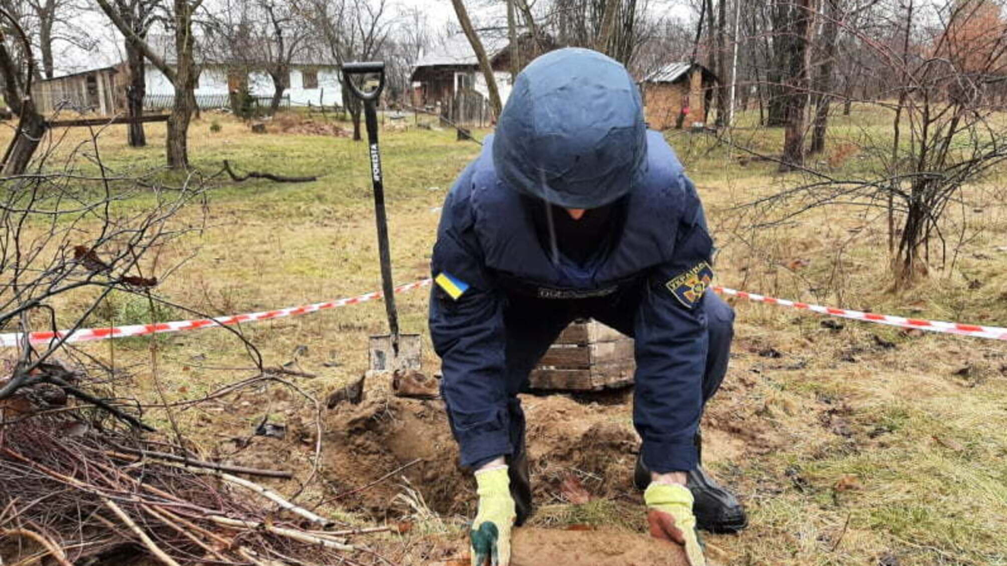 Піротехніки знищили 152-міліметровий артилерійський снаряд