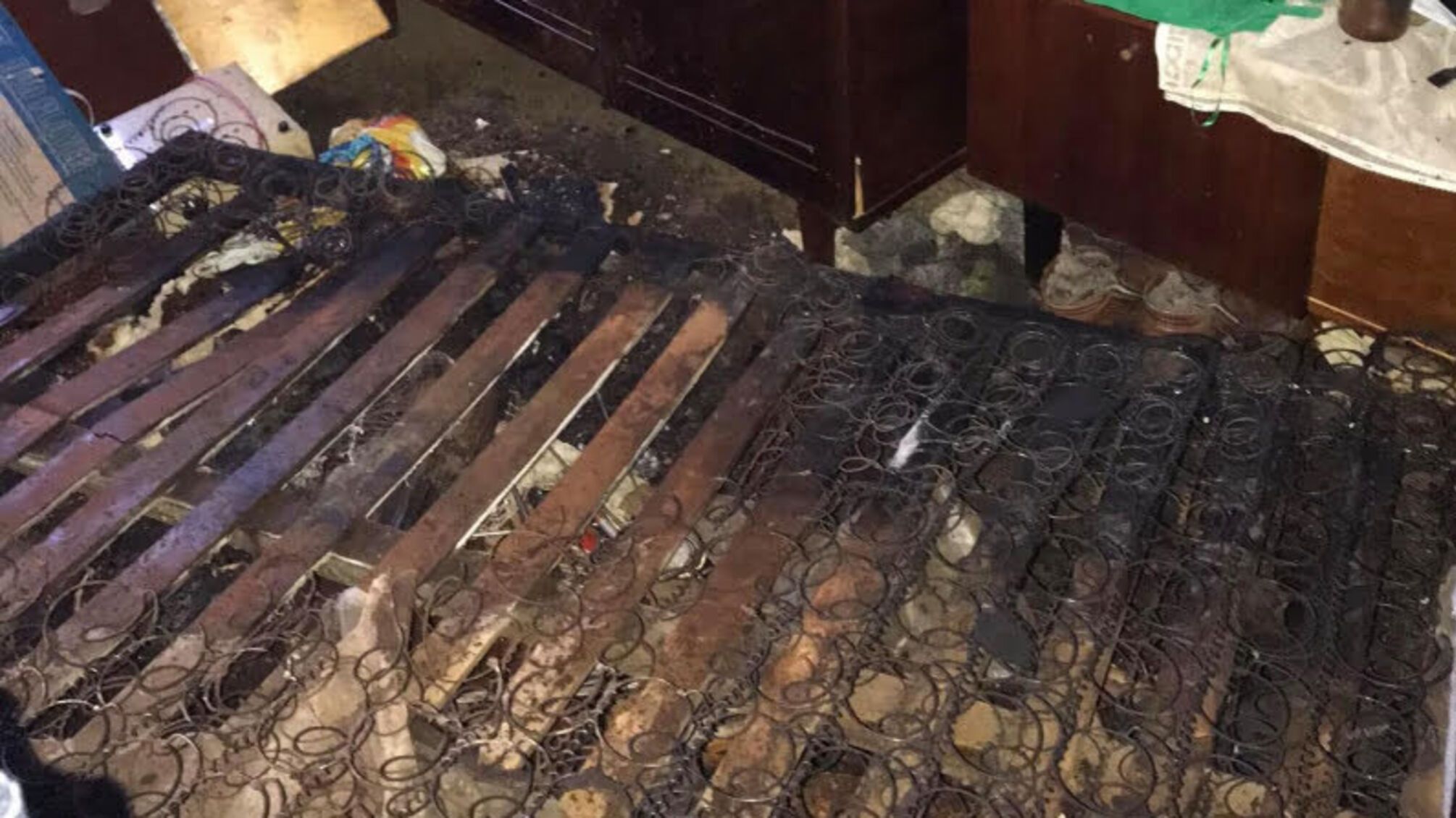 Львівська область: чоловік отримав опіки через пожежу в квартирі