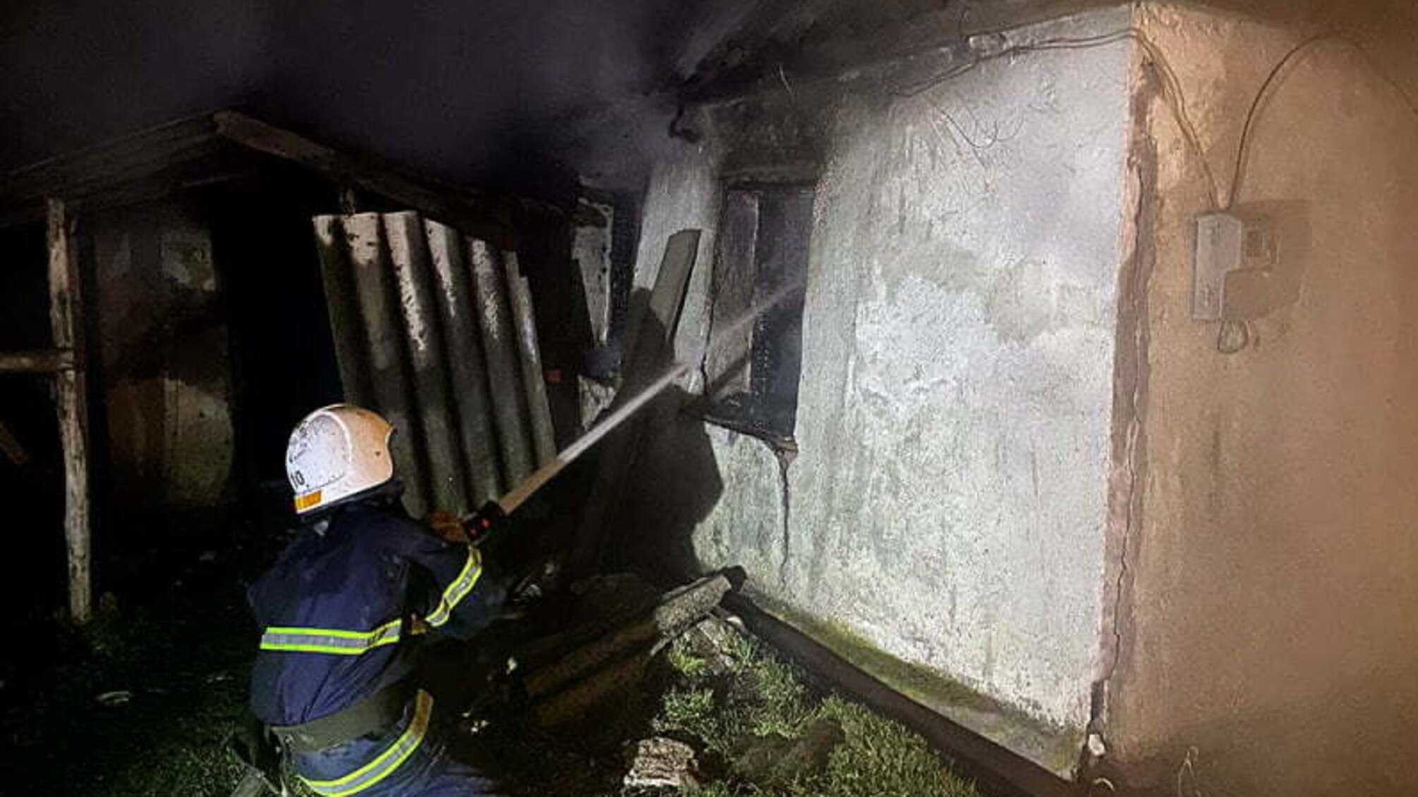 Миколаївська область: на пожежах в житлі загинуло двоє осіб, ще одного з опіками госпіталізовано