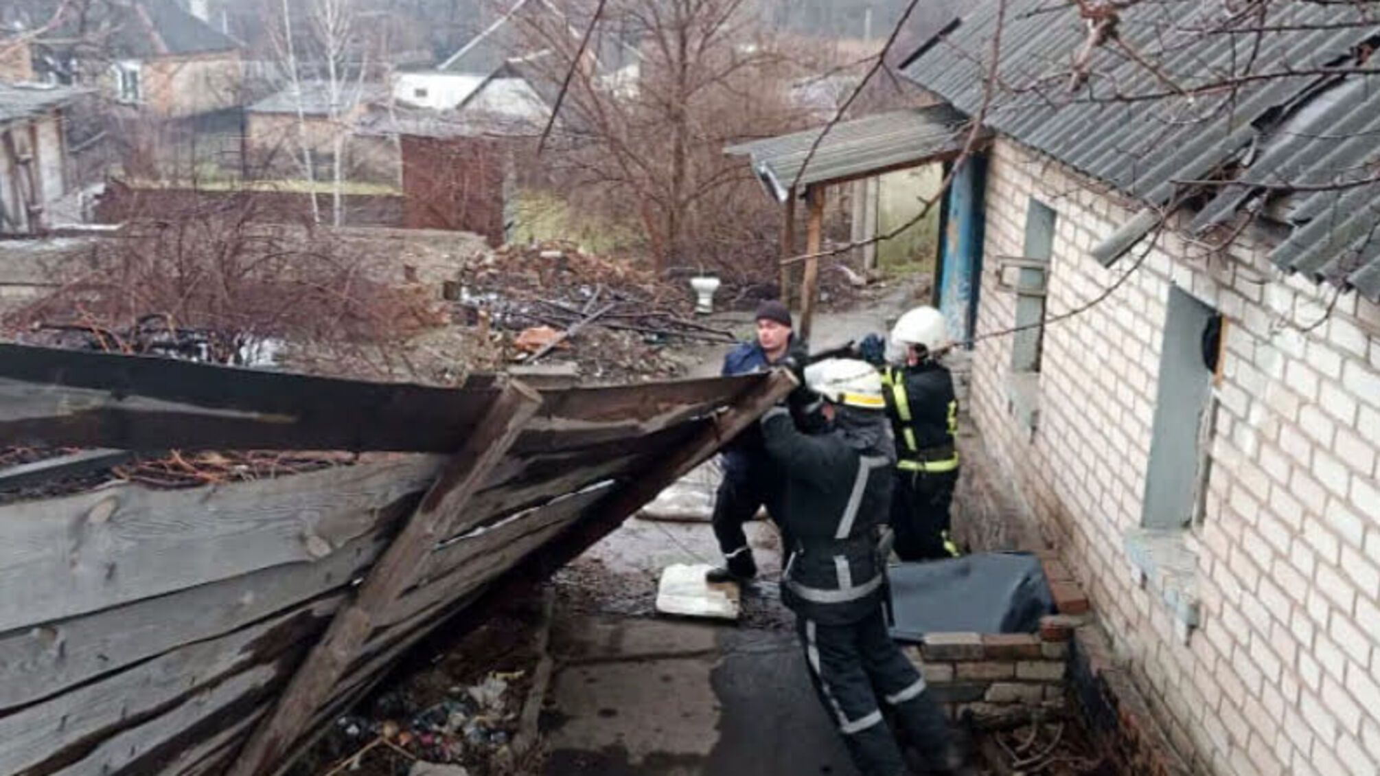 Дніпропетровська область: надзвичайники допомогли літній парі