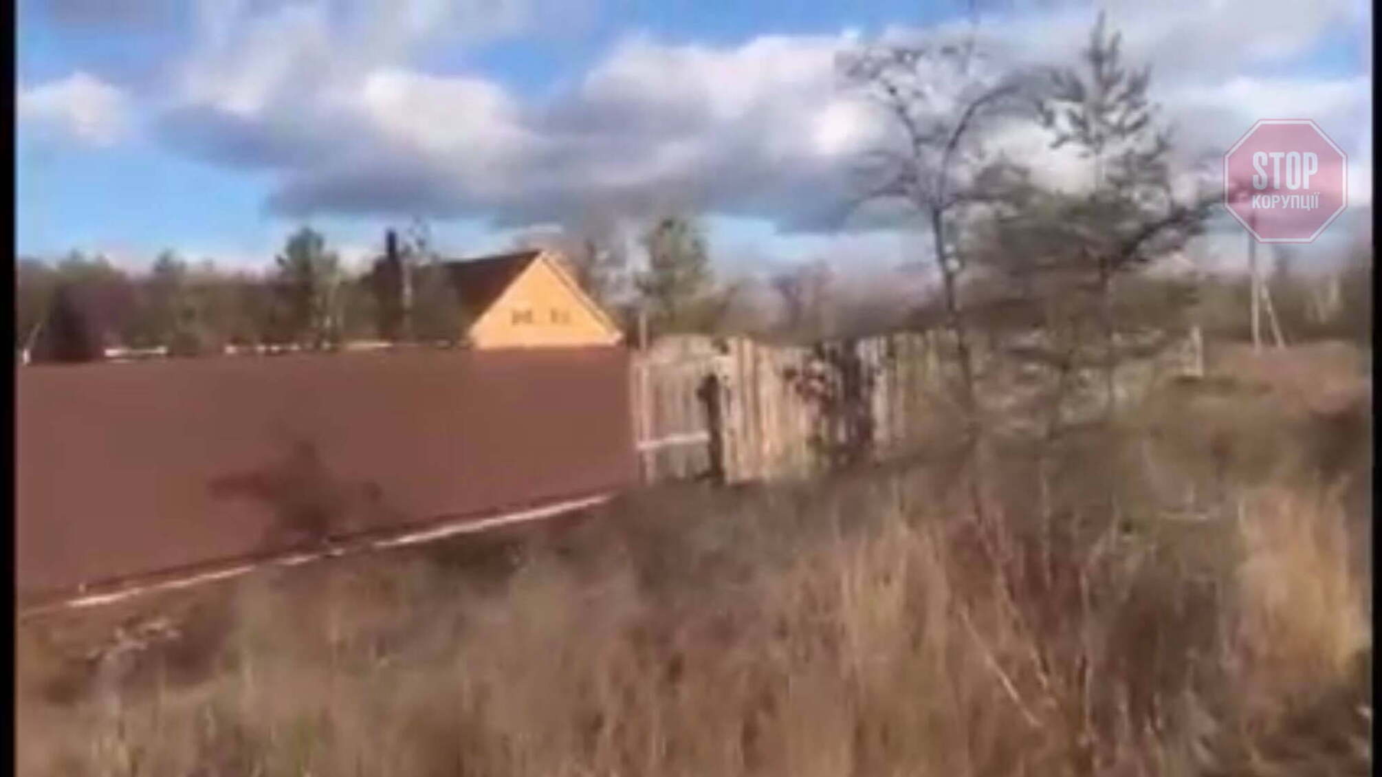 Син-садівник: в Ізюмі на Харківщині мер готував безоплатні 12 соток для родича