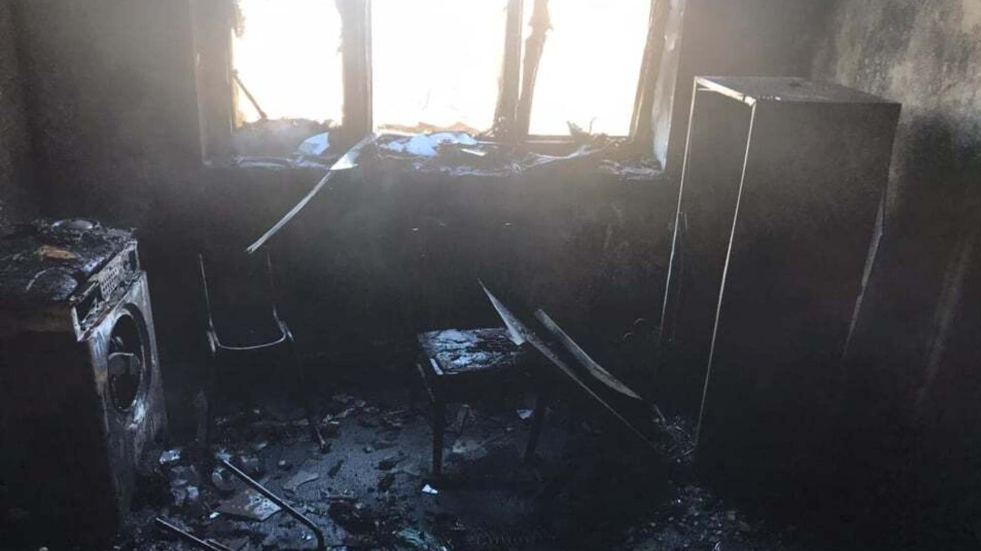 За чергову добу 6-7 березня рятувальники Миколаївщини двічі ліквідовували пожежі у житлових будівлях, є загиблий