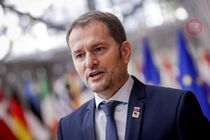 Премьер Словакии заявил о готовности уйти в отставку после скандала с покупкой российской вакцины