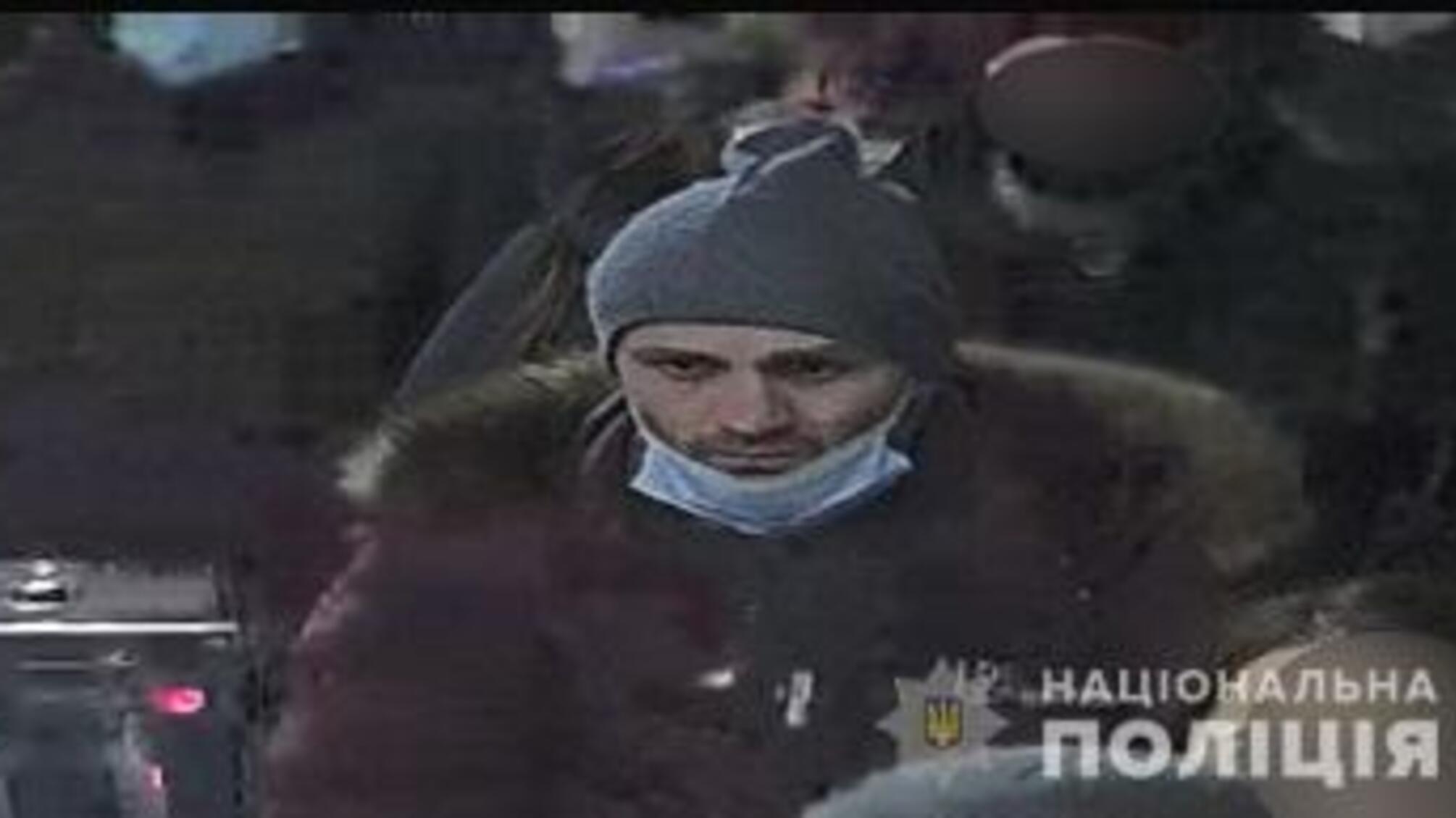 Поліція Київщини розшукує чоловіка, який підозрюється у зґвалтуванні 19-річної дівчини