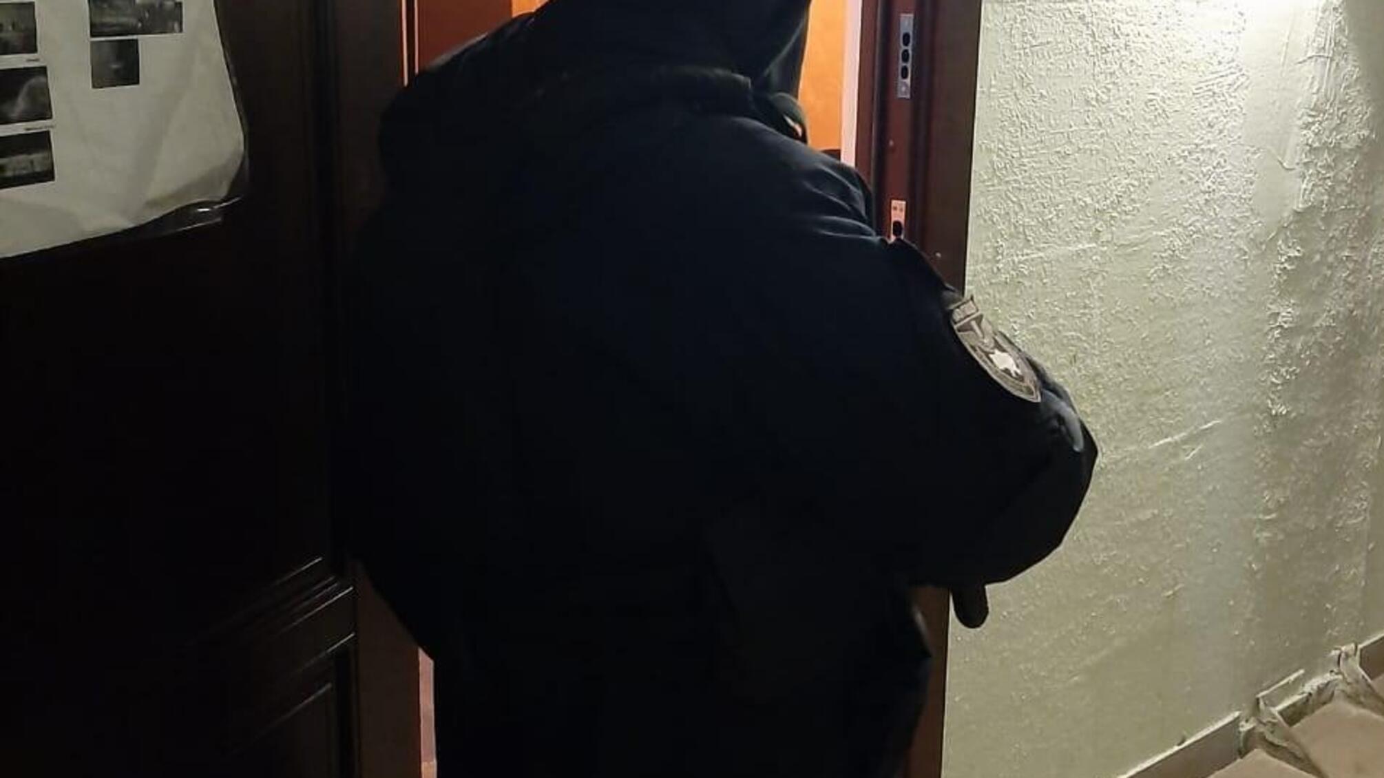 Вінницькі поліцейські затримали організовану злочинну групу «телефонних» шахраїв, які ошукували пенсіонерів по всій Україні