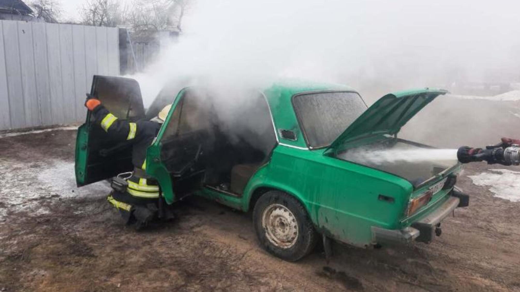 Чернігівська область: вогнеборці ліквідували загоряння двох автомобілів