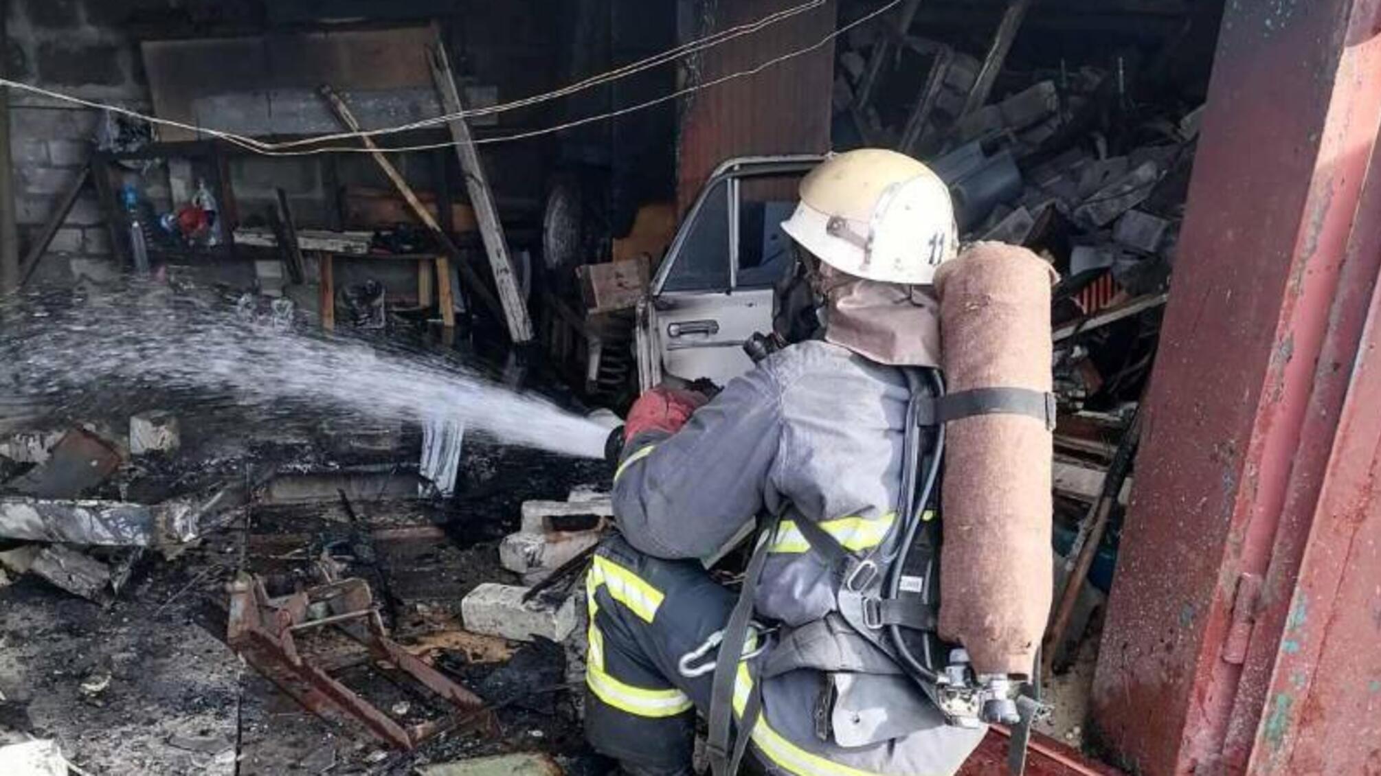 Кіровоградська область: рятувальники приборкали 4 пожежі різного характеру, на одній із яких травмувався хлопець