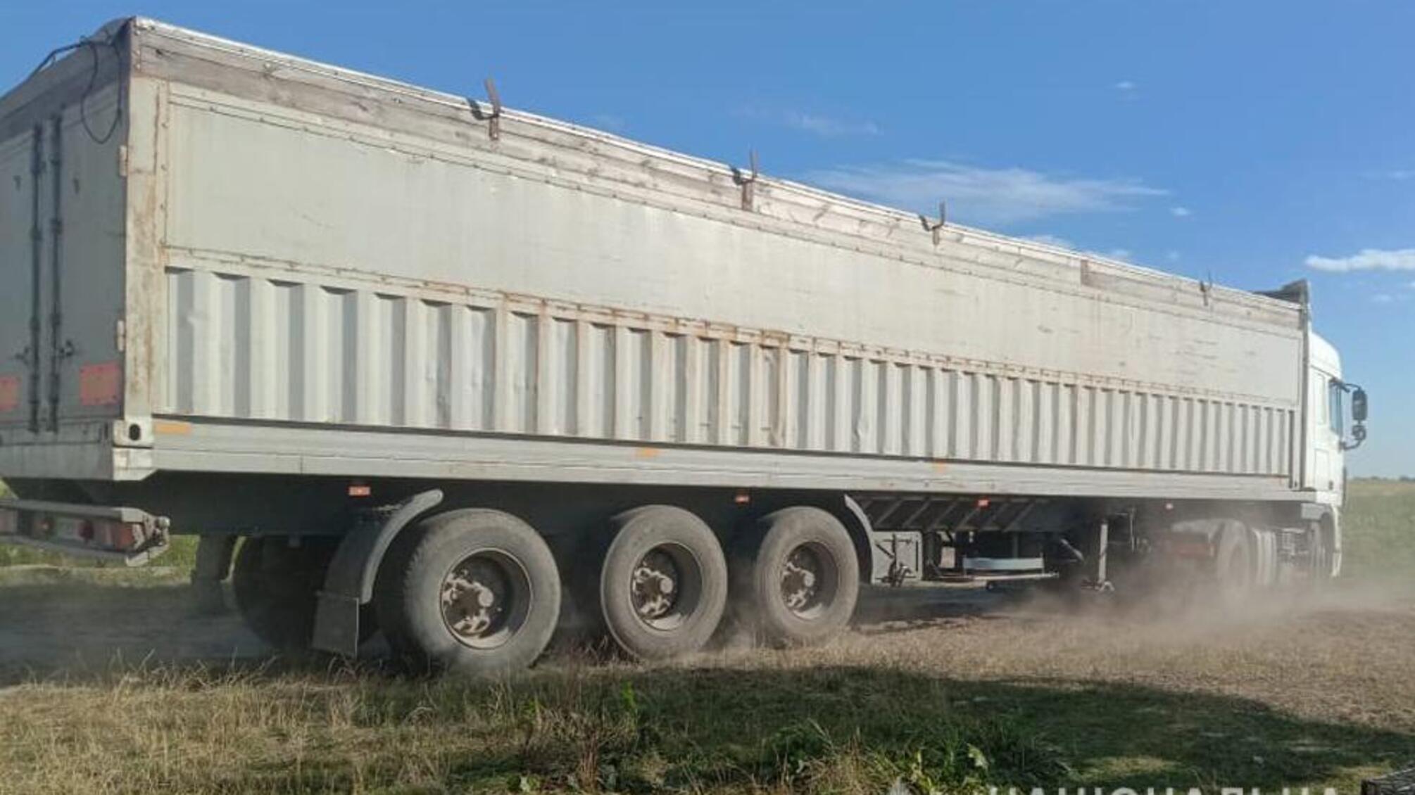 На Житомирщині поліцейські викрили директора товариства у зловживаннях майже на 9 млн гривень