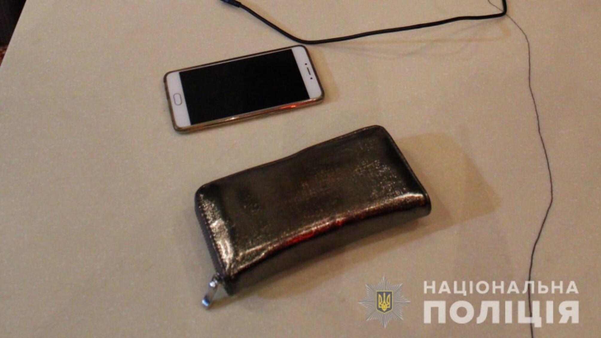 В Одесі поліцейські притягують до відповідальності іноземця за розбійний напад на працівницю хостелу