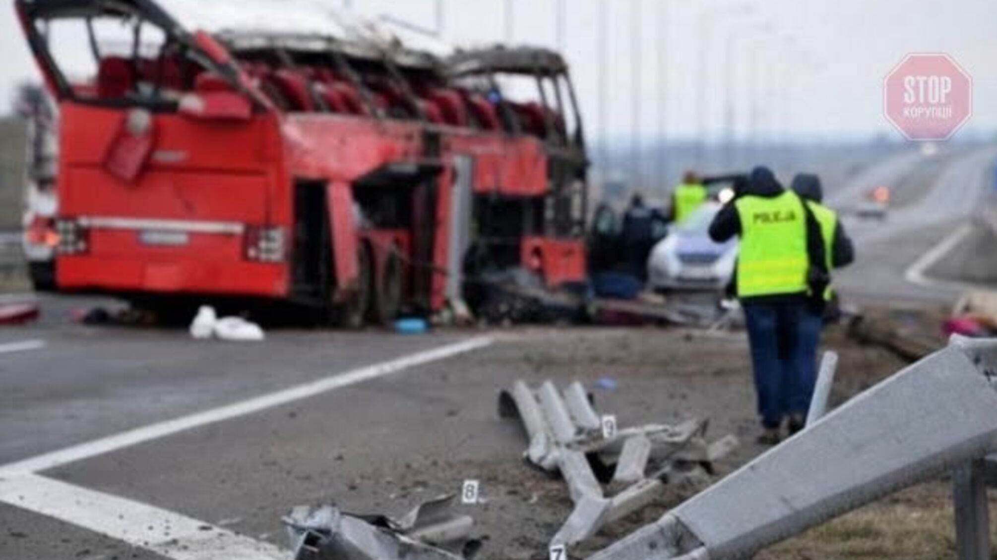 Генконсул: Двох постраждалих в ДТП у Польщі українців відмовляються лікувати через страховку
