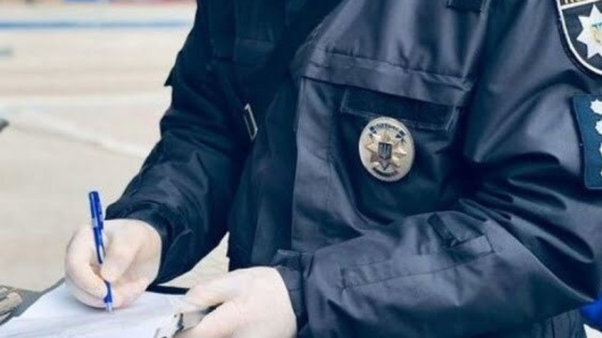 Поліція Києва відкрила справу після бійки в супермаркеті через маску