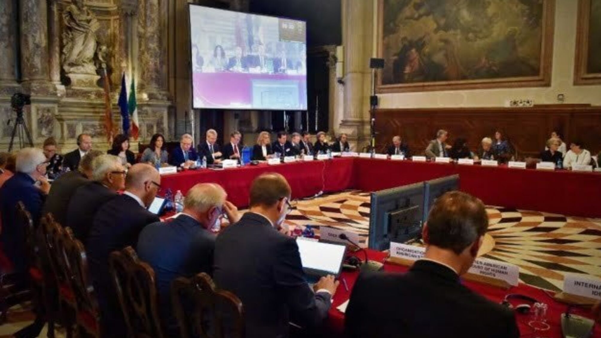 Венеційська комісія позитивно оцінила законопроєкт про політичні партії в Україні
