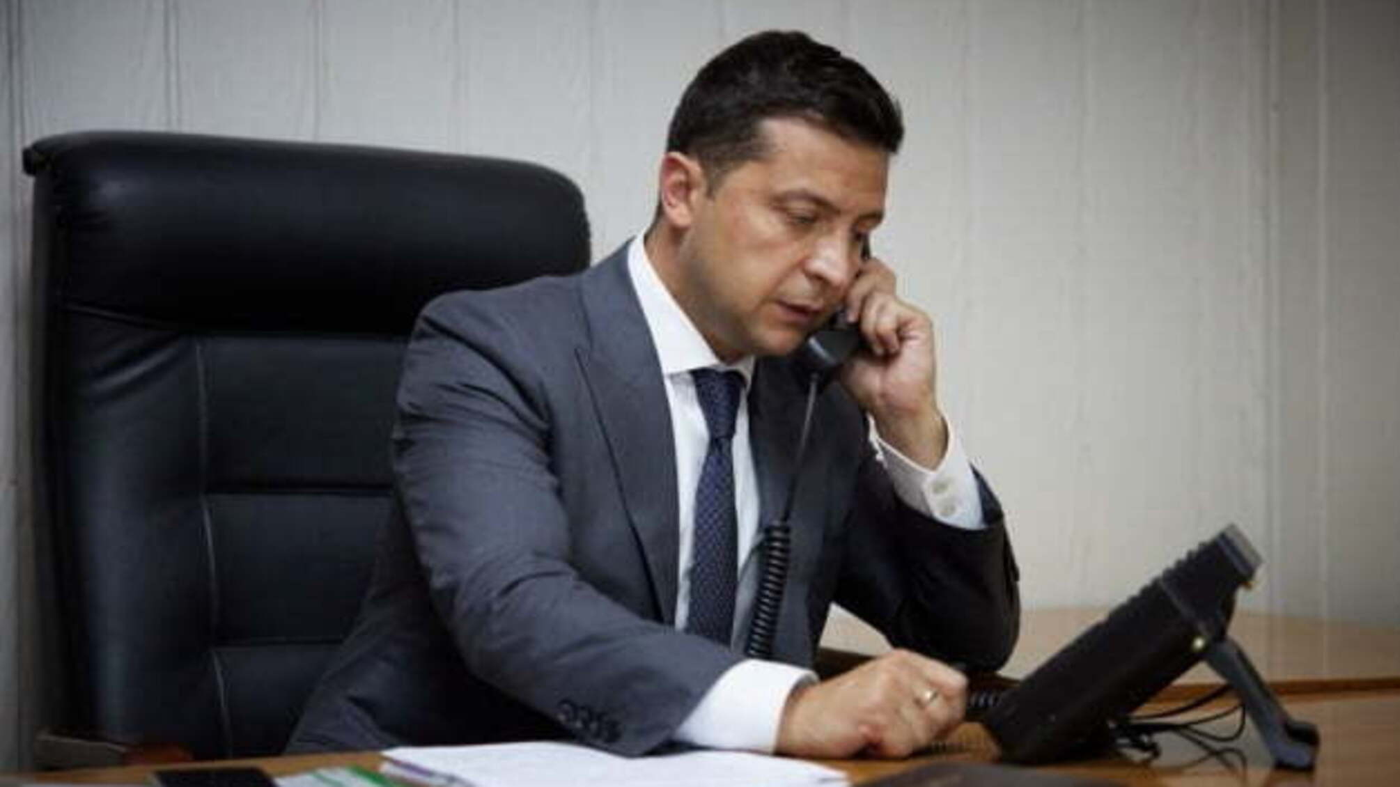 Зеленський у телефонній розмові запросив прем’єр-міністра Швеції до України
