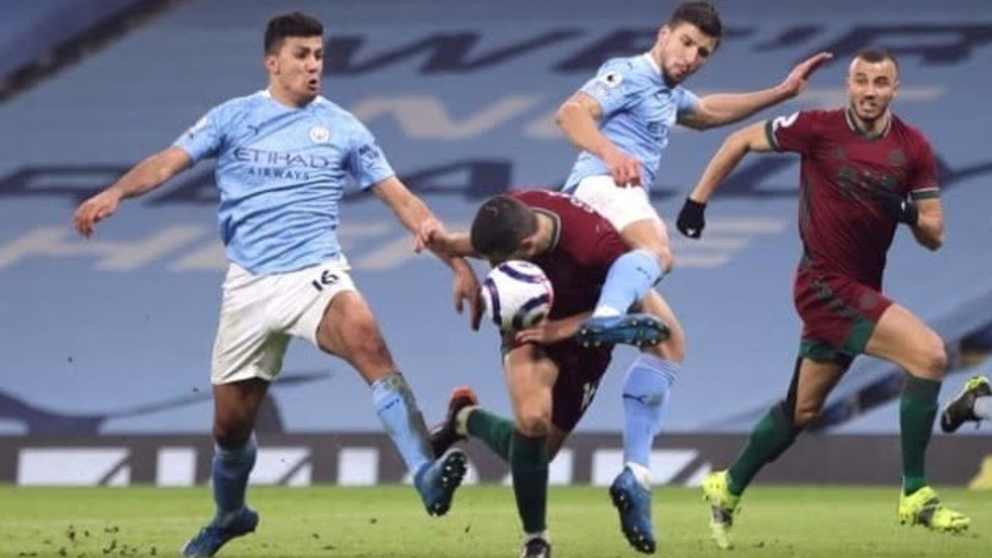 АПЛ: «Ман Сіті» продовжує переможну ходу