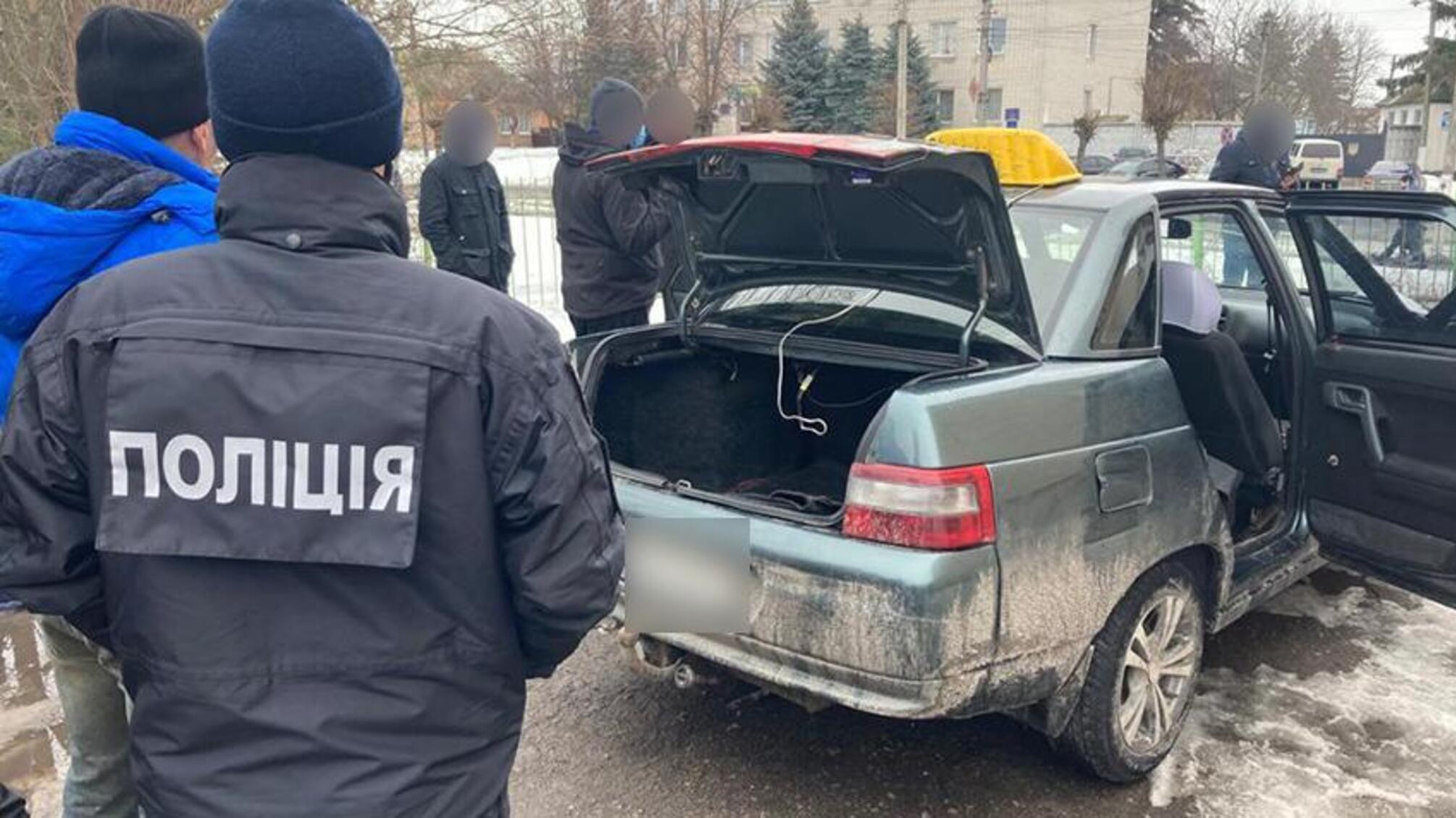 Поліція Чернігівщини затримала таксиста за вбивство пасажира