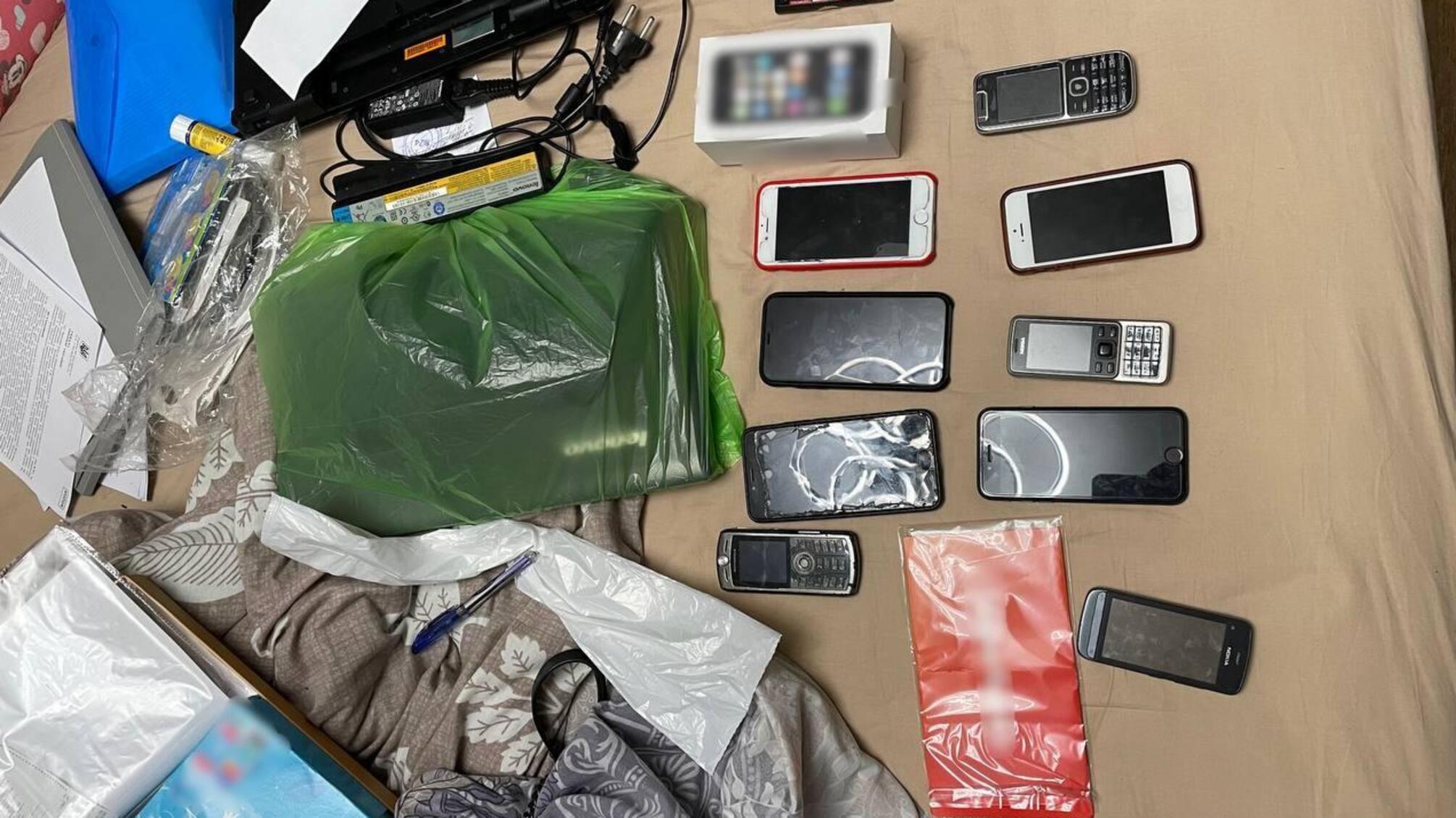 Кіберполіція Харкова викрила злочинне угруповання у привласненні грошей клієнтів поштової служби