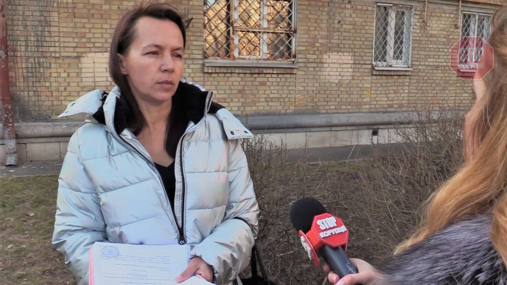 Разрушается крыша и идут трещины: на столичному Печерске «делки» хотят снести стену жилого дома