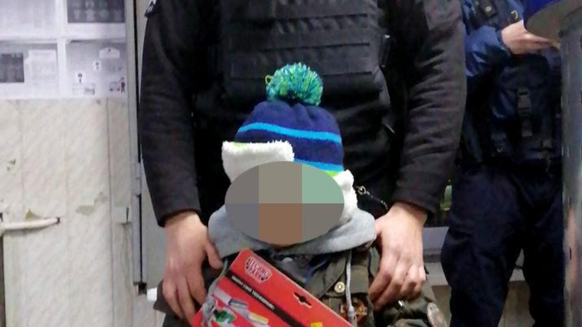 Завдяки небайдужому водію маршрутного таксі поліцейські Запоріжжя повернули зниклого хлопчика бабусі