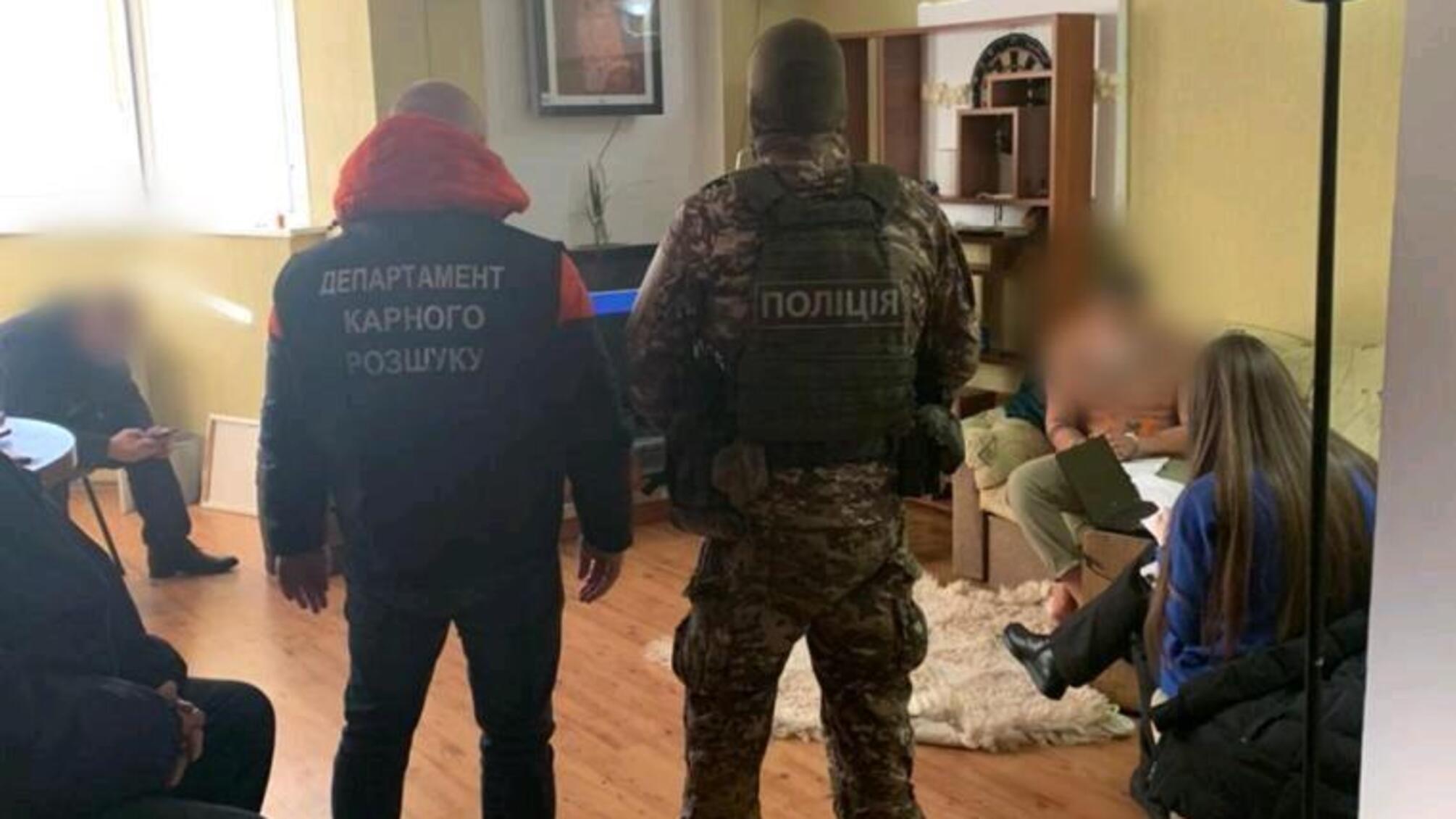 Спецоперація Нацполіції: затримання злочинного угруповання, учасники якого викрадали, катували та вимагали гроші у вихідців із арабських країн