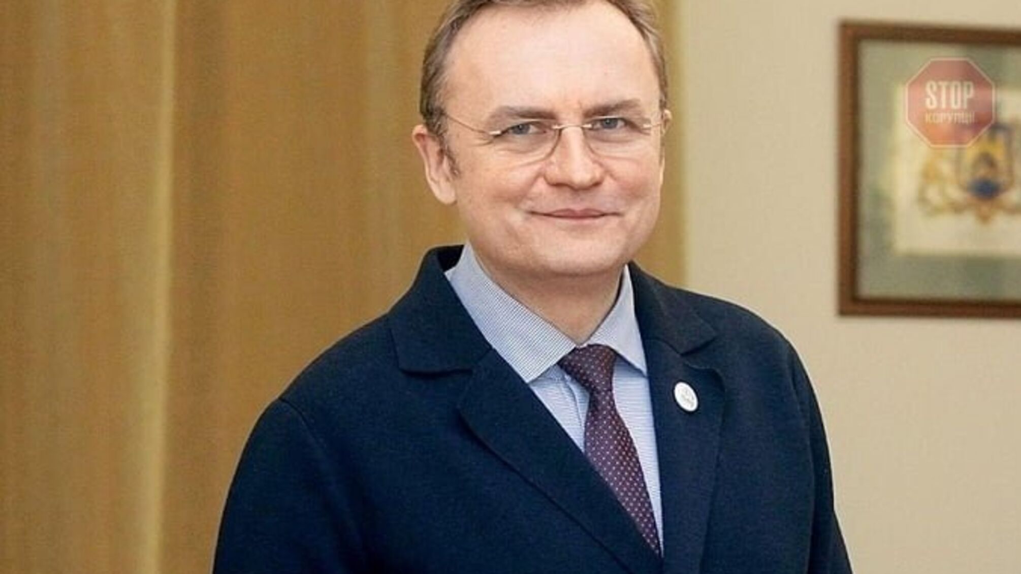 НАЗК відправило до суду 14 протоколів на Садового