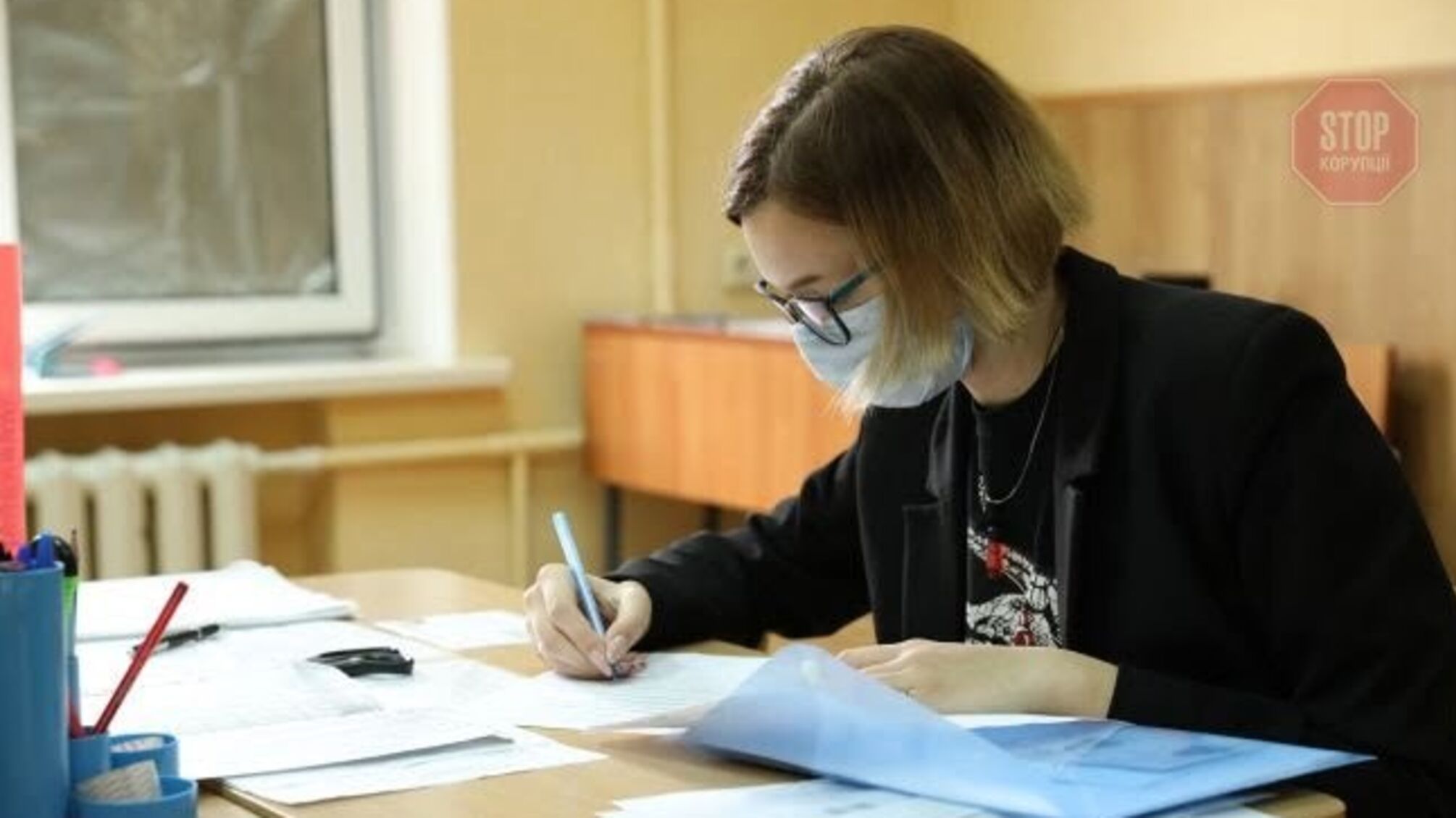 Обіцяють житло та стипендію: для абітурієнтів з ОРДЛО та Криму запускають курси 