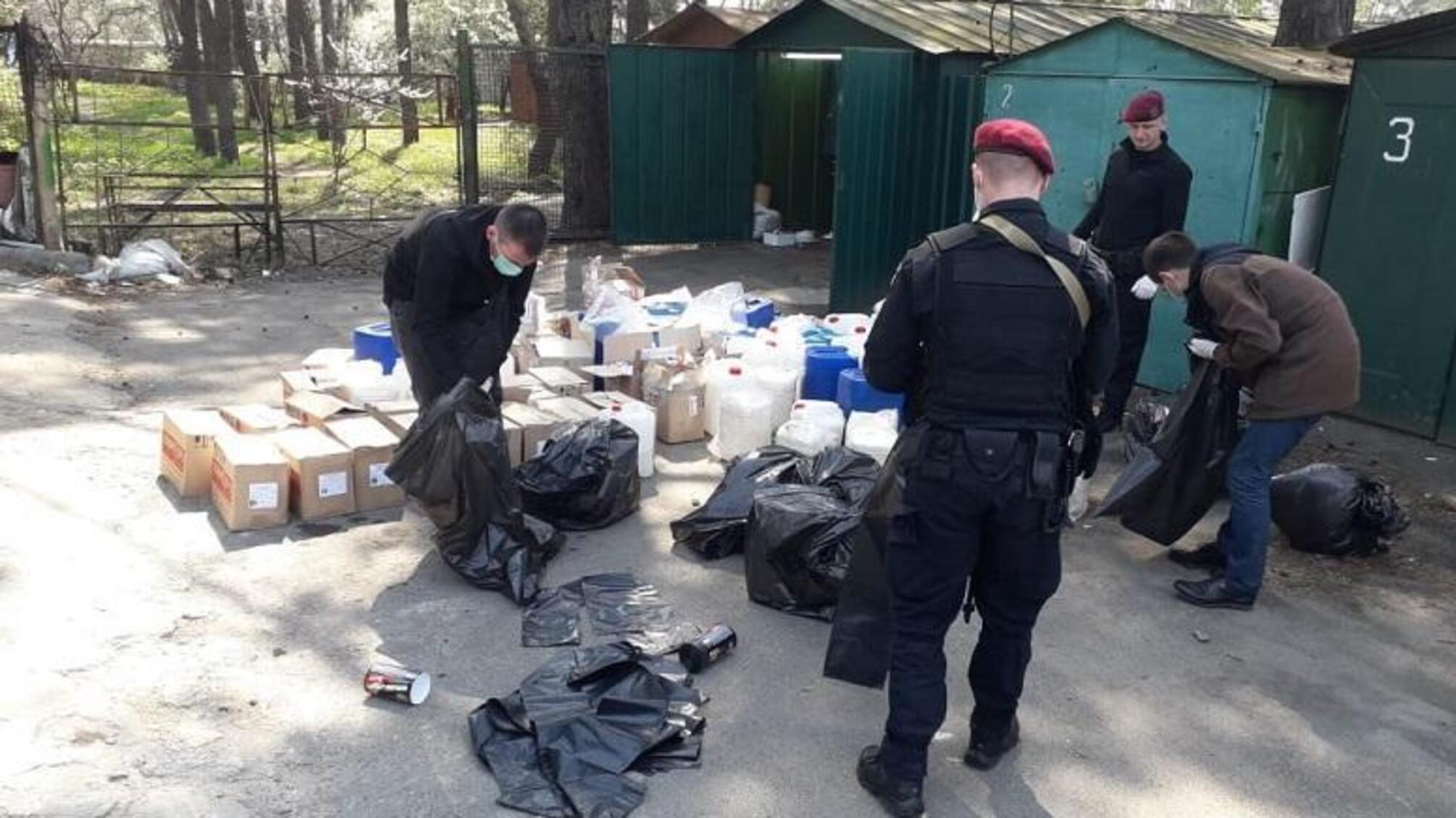 Слідчі скерували до суду обвинувальні акти щодо групи осіб, яка займалася наркозлочинами та торгівлею людьми на території трьох країн