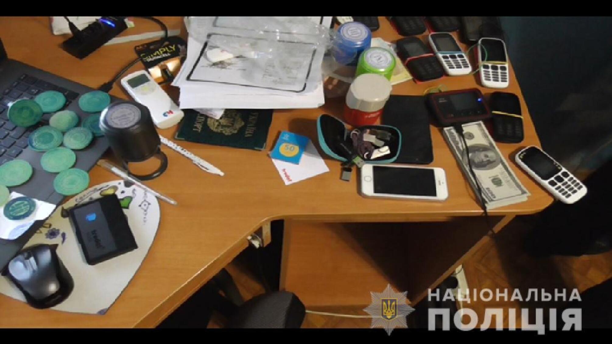 Поліцейські завершили розслідування щодо організаторки злочинної групи, яка підозрюється у шахрайстві на 29 мільйонів гривень