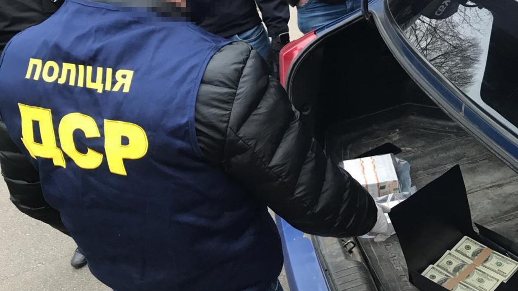 На Київщині поліція затримала на хабарі в 1 млн 400 тис. грн голову та заступника ОТГ