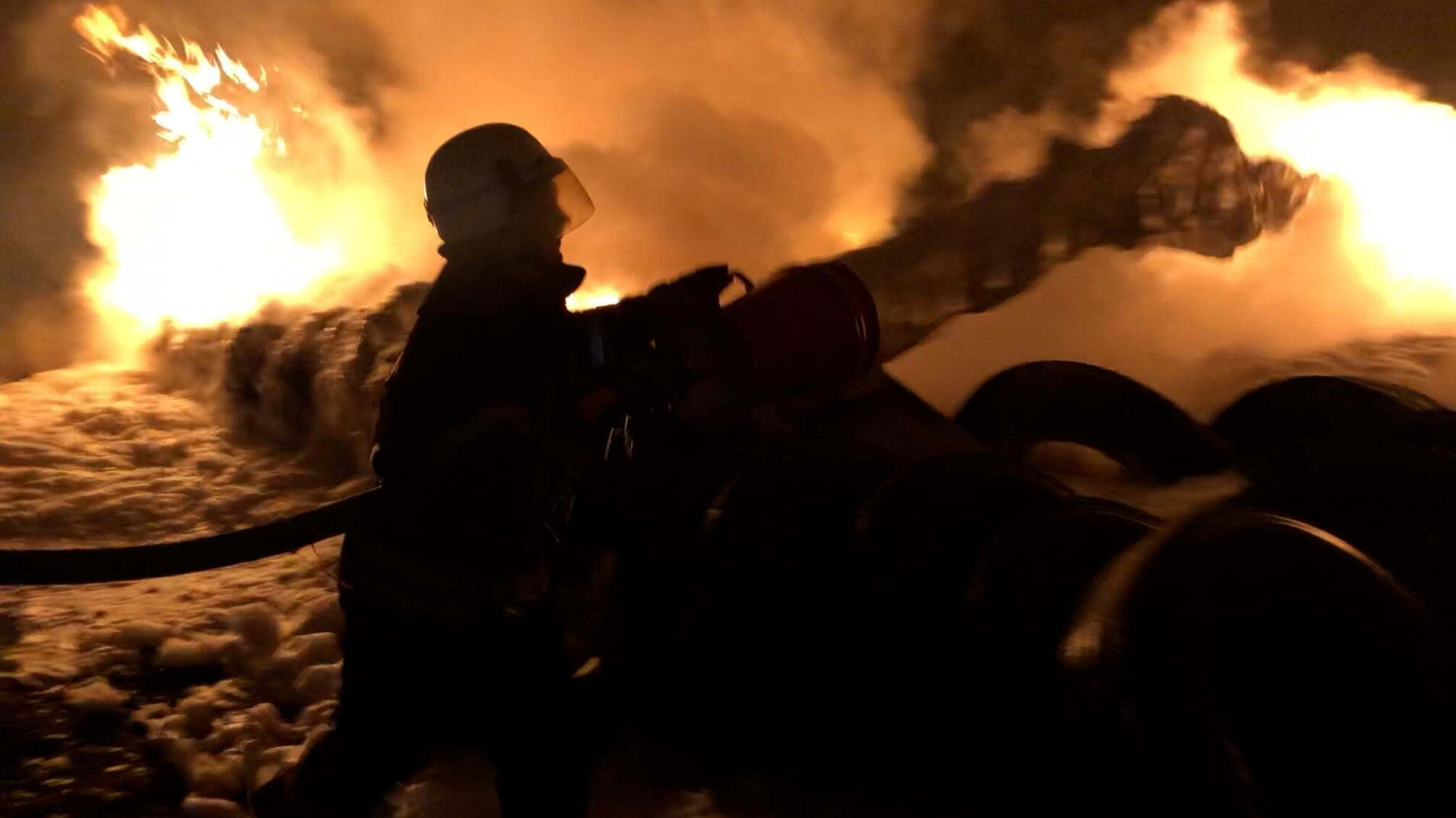 Донецька область: рятувальники ліквідували пожежу на СТО
