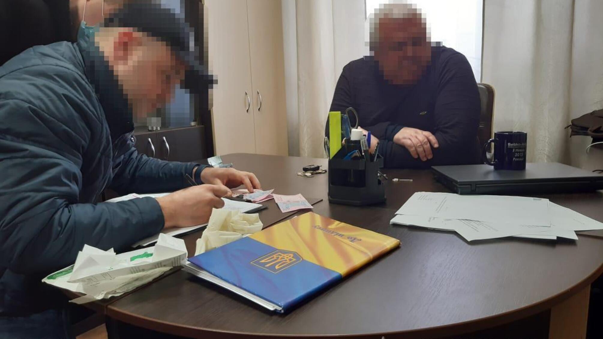 Поліція викрила у хабарництві в.о. керівника управління державного агентства рибного господарства у Кіровоградській області