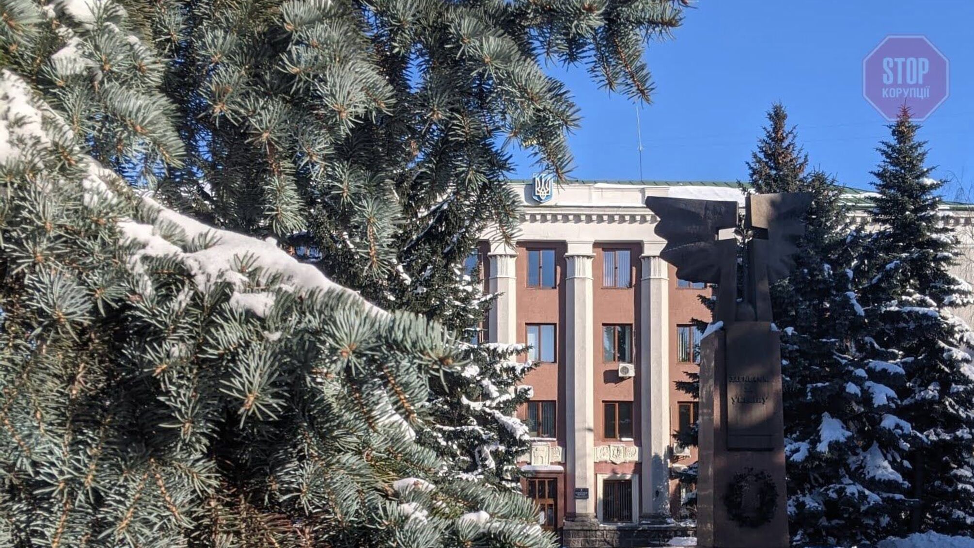 Чиї борги – коштом міста: Рівненська міськрада сплачує мільйони за кредитами