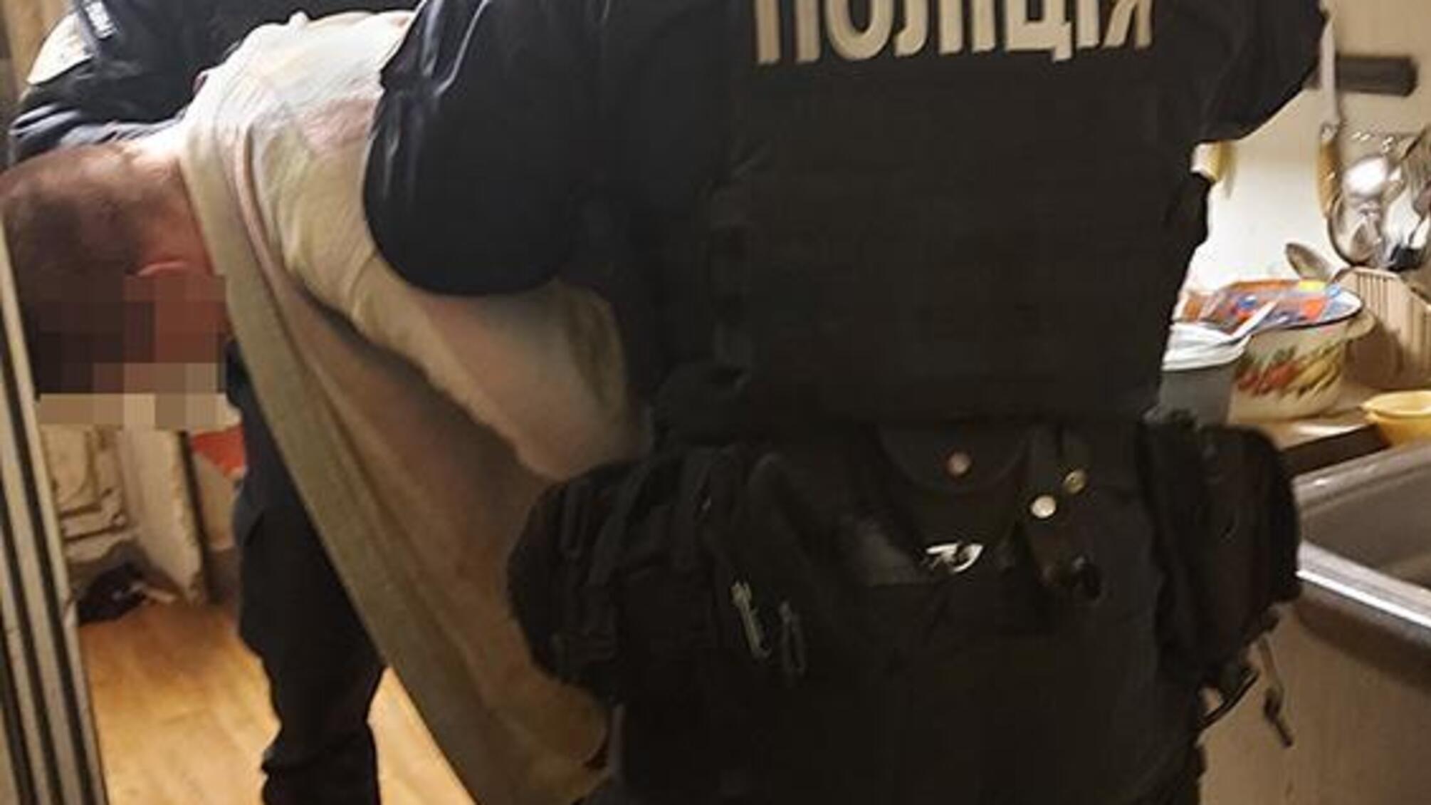За розбійний напад на миколаївця поліцейські затримали місцевого мешканця