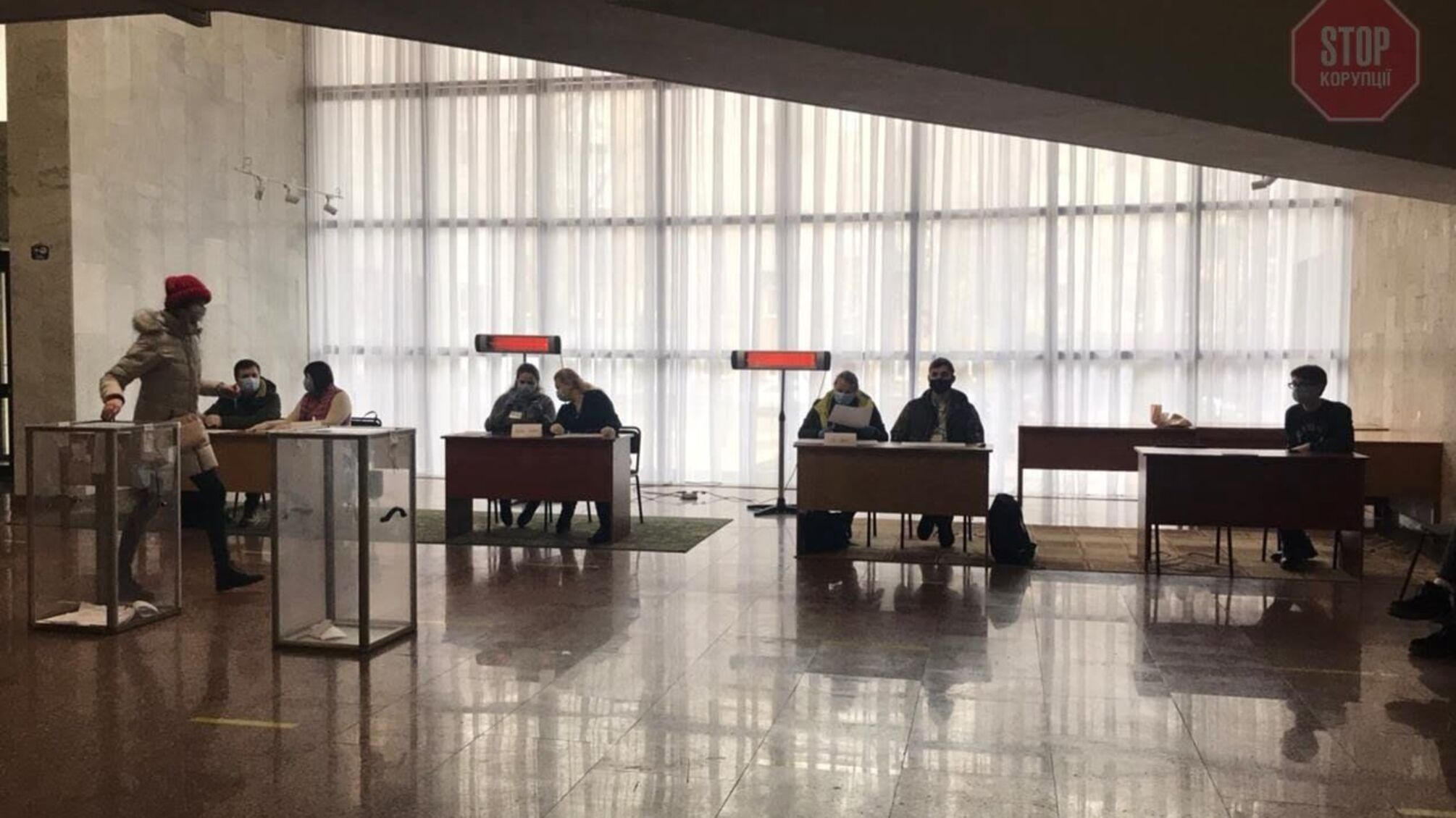 В Киеве стартовал третий тур выборов главного университета страны - Киевского национального университета имени Шевченко