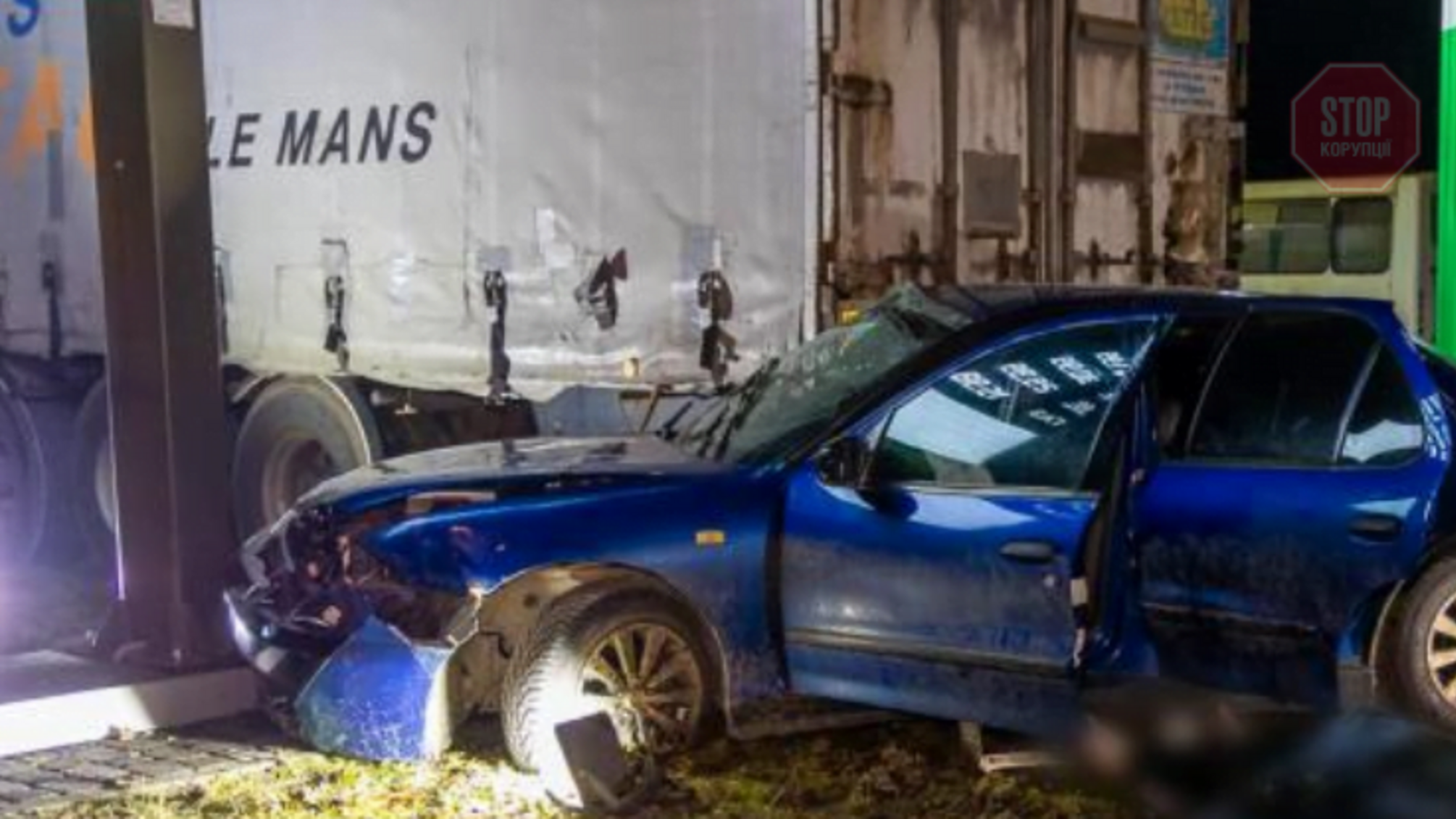 Новости Днепра: на АЗС произошла смертельная авария, погибла 18-летняя девушка