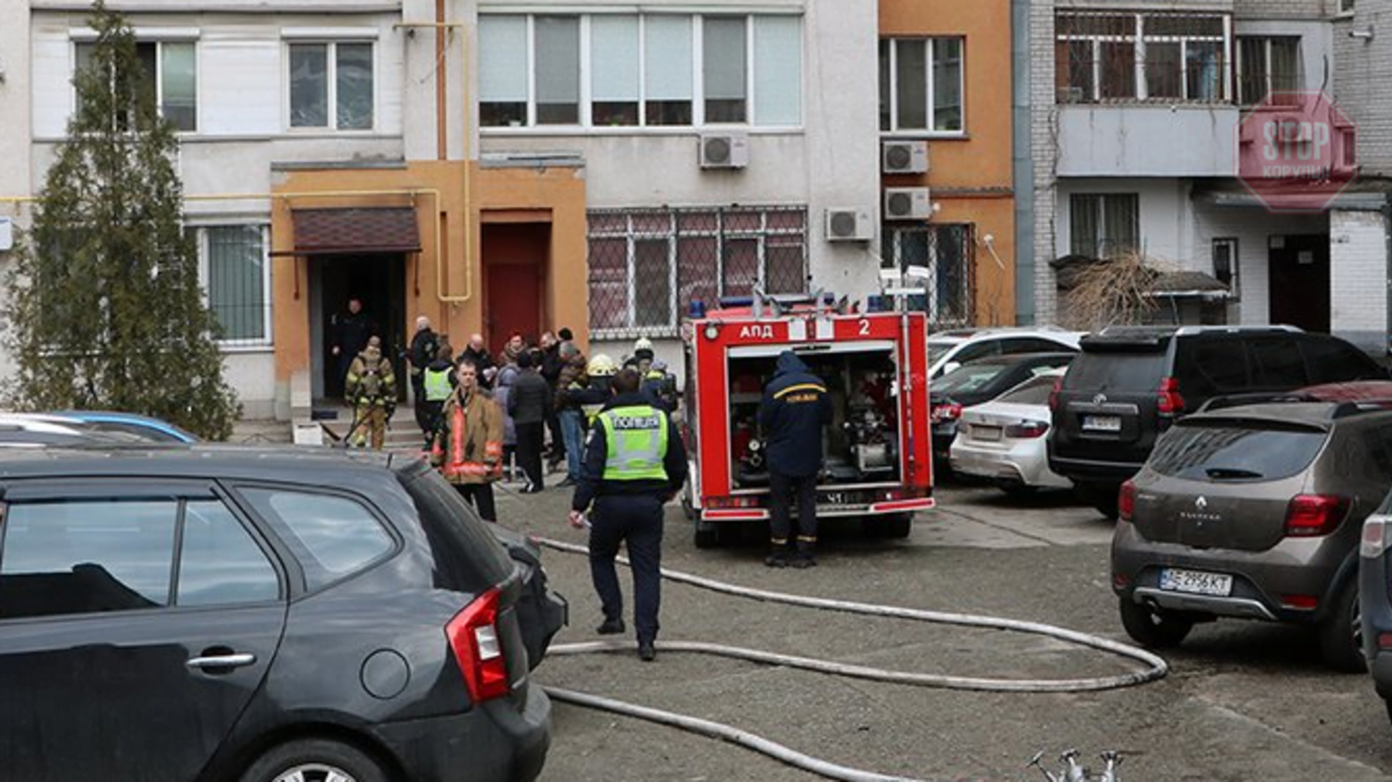 Новости Днепра: во время пожара в многоэтажке погиб человек (видео)