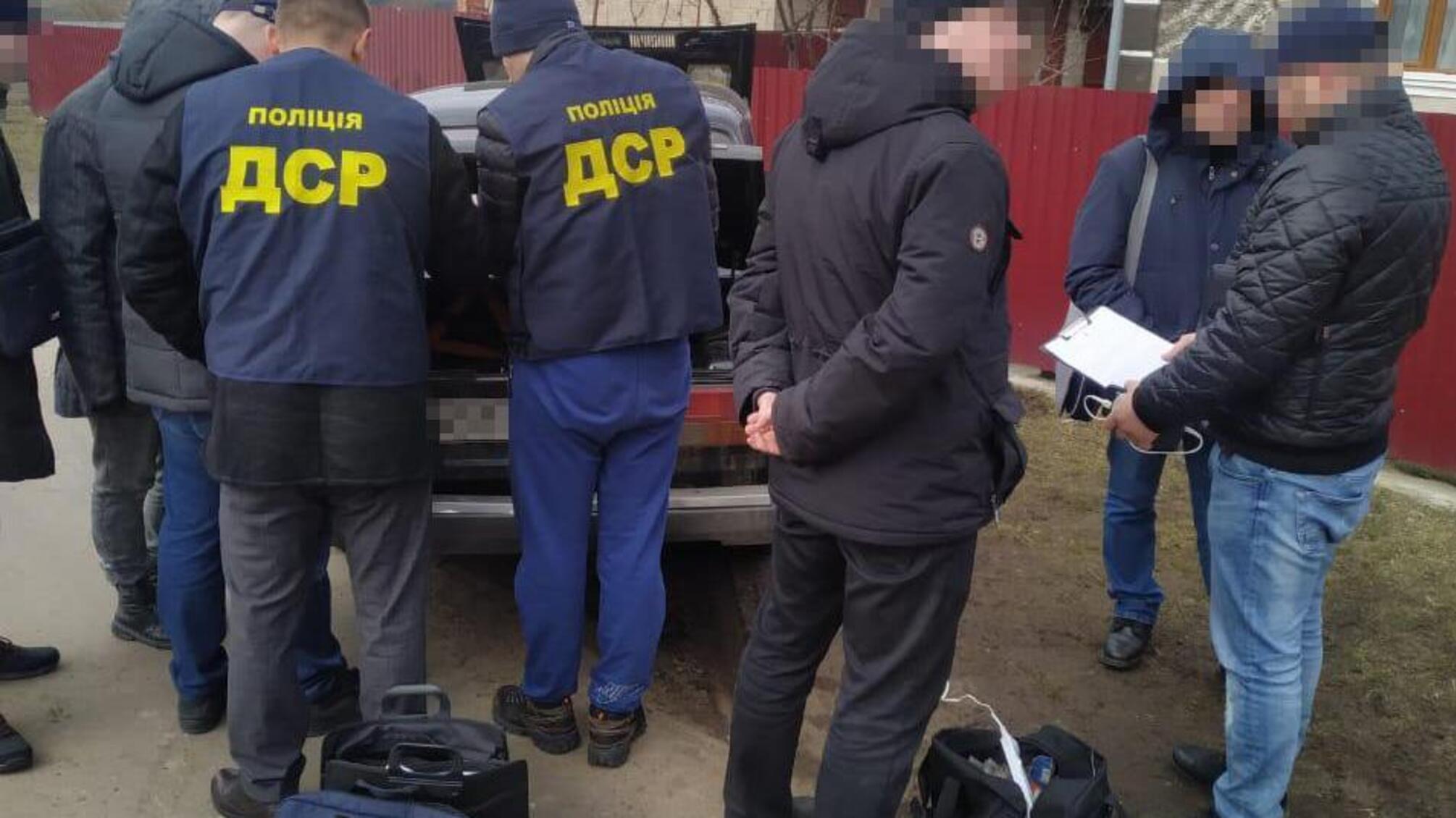 На Волині поліція затримала на хабарі інспекторів фіскальної та податкової служб