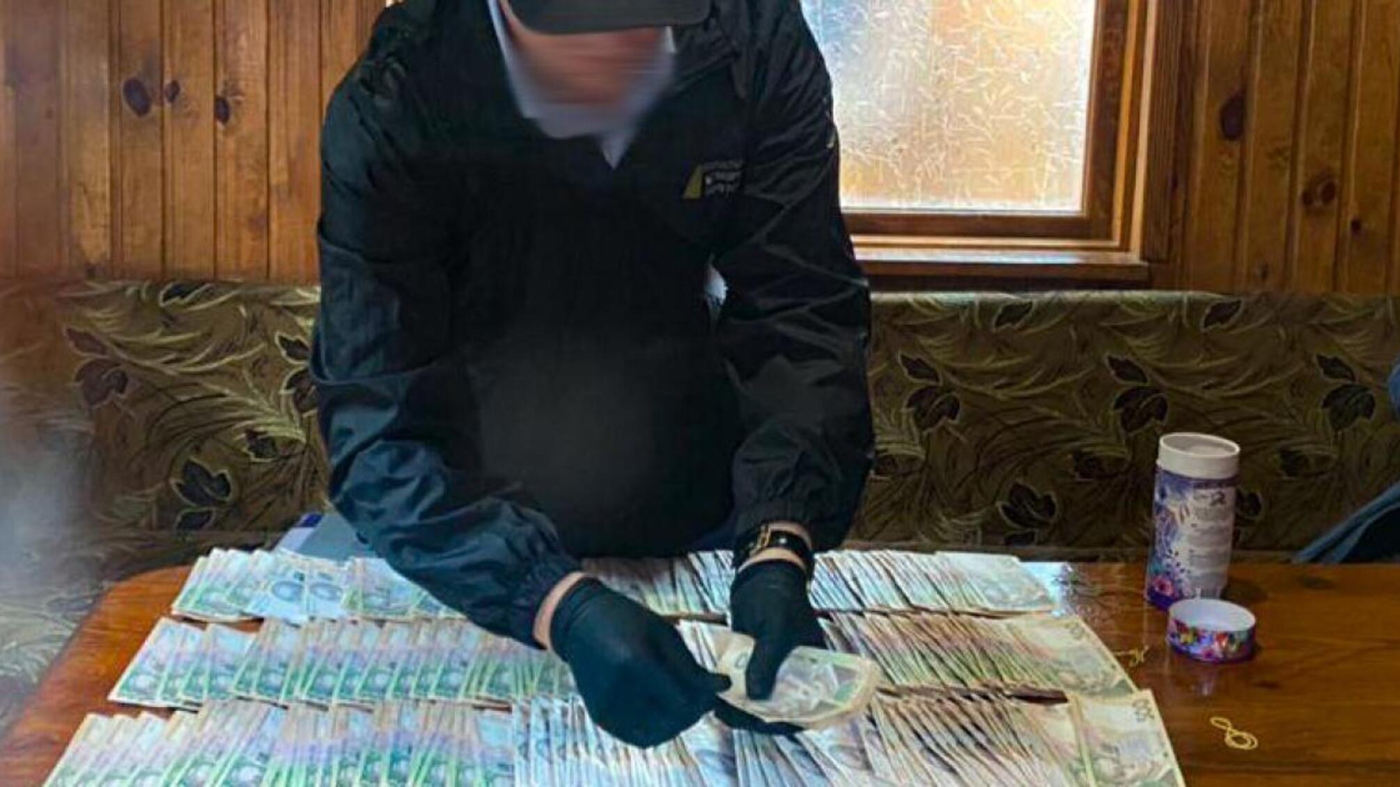 Розслідування стосовно начальника Служби автомобільних доріг у Вінницькій області завершено