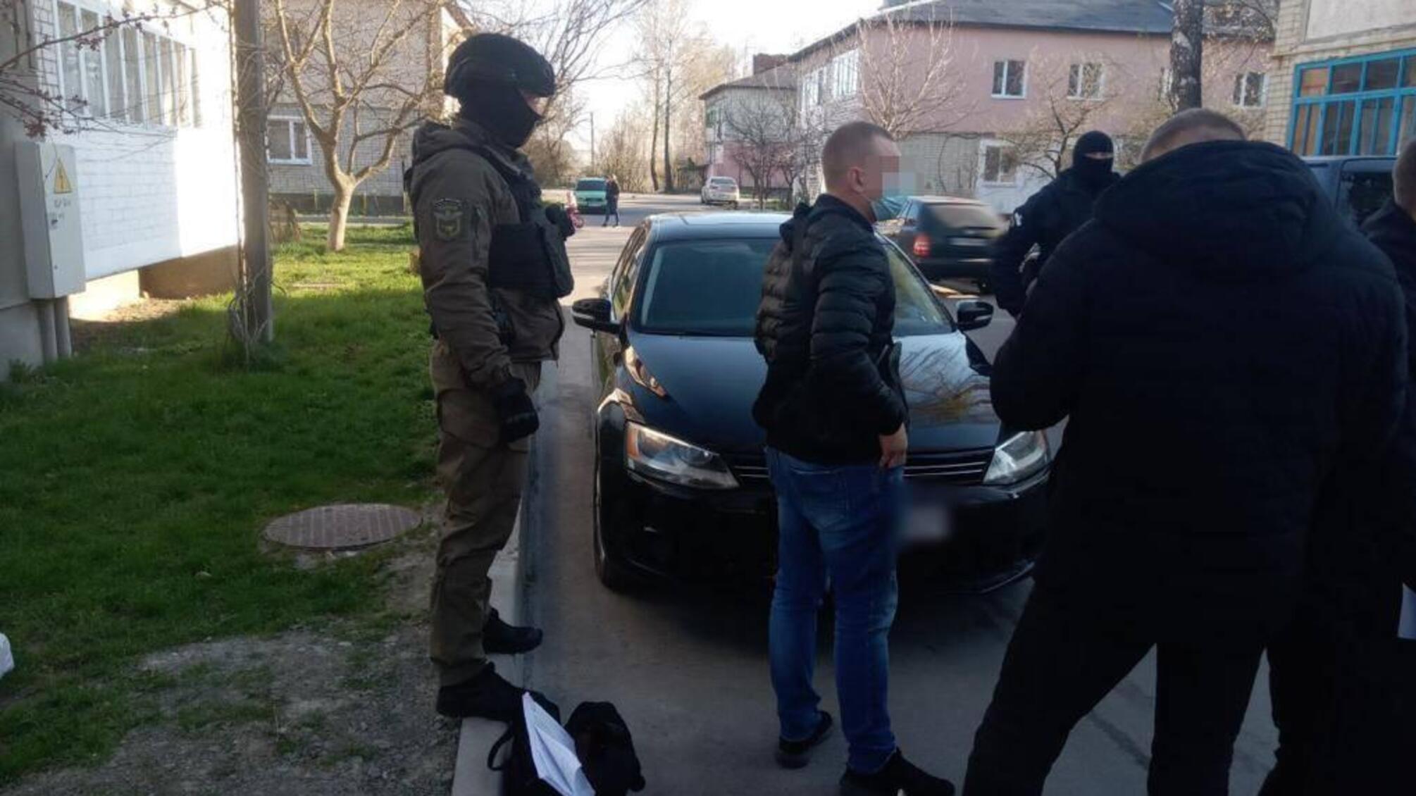 На Житомирщині поліцейські викрили групу шахраїв-продавців автомобілів