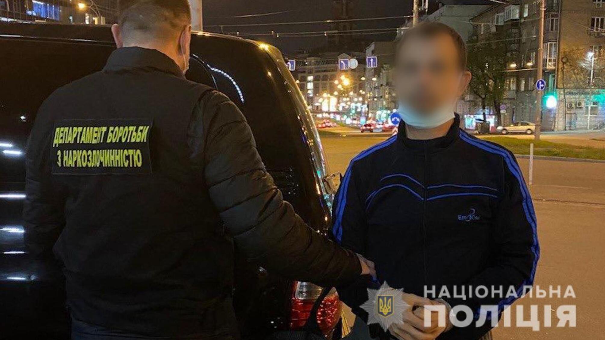 Вилучення кокаїну на 20 мільйонів гривень: Нацполіція викрила членів транснаціональної групи на контрабанді та збуті наркотиків