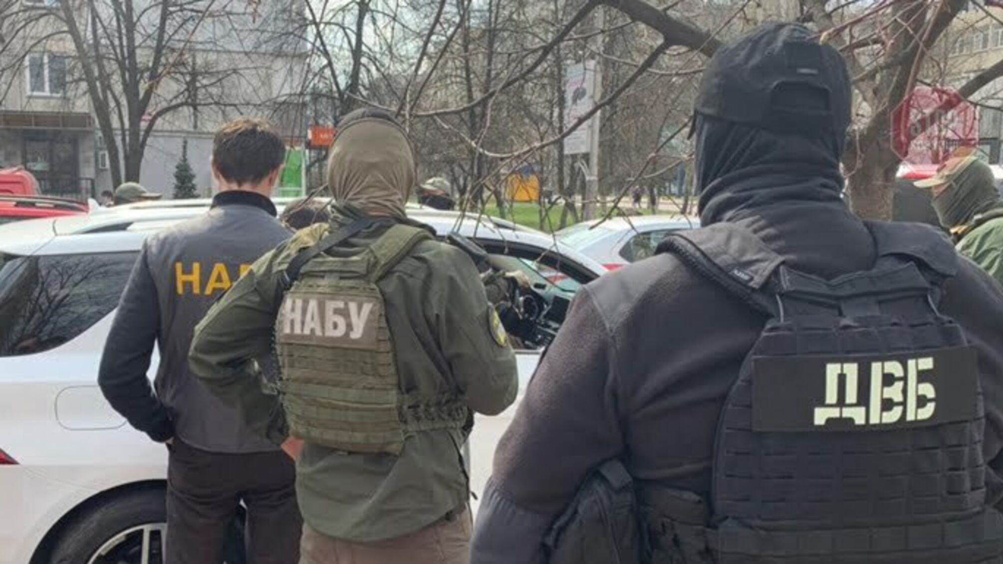 Привласнив майже 1 млн гривень: НАБУ затримало начальника департаменту поліції (фото,відео)