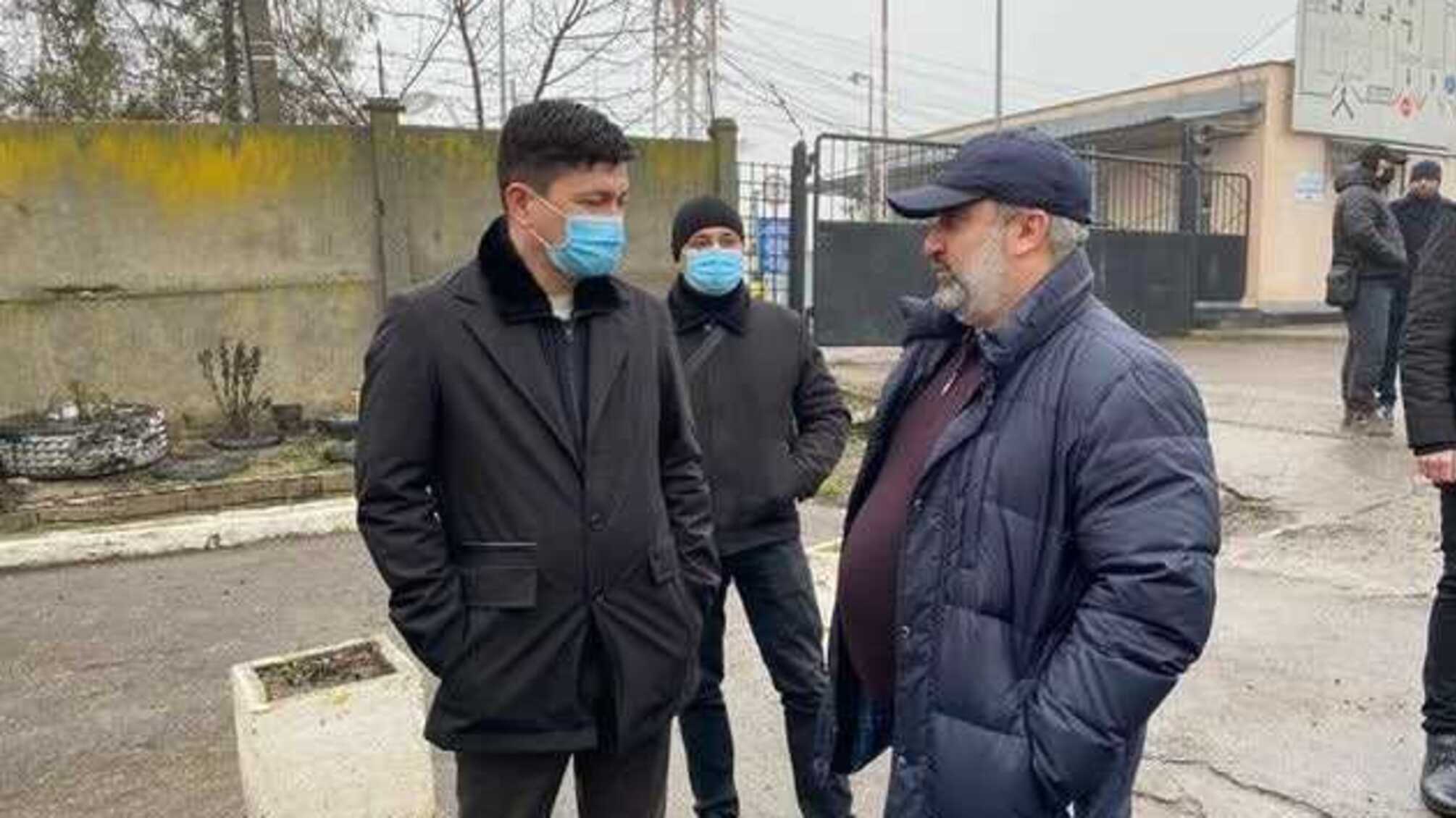 Нефтебазу в Николаеве пытались захватить путем незаконных регистраций