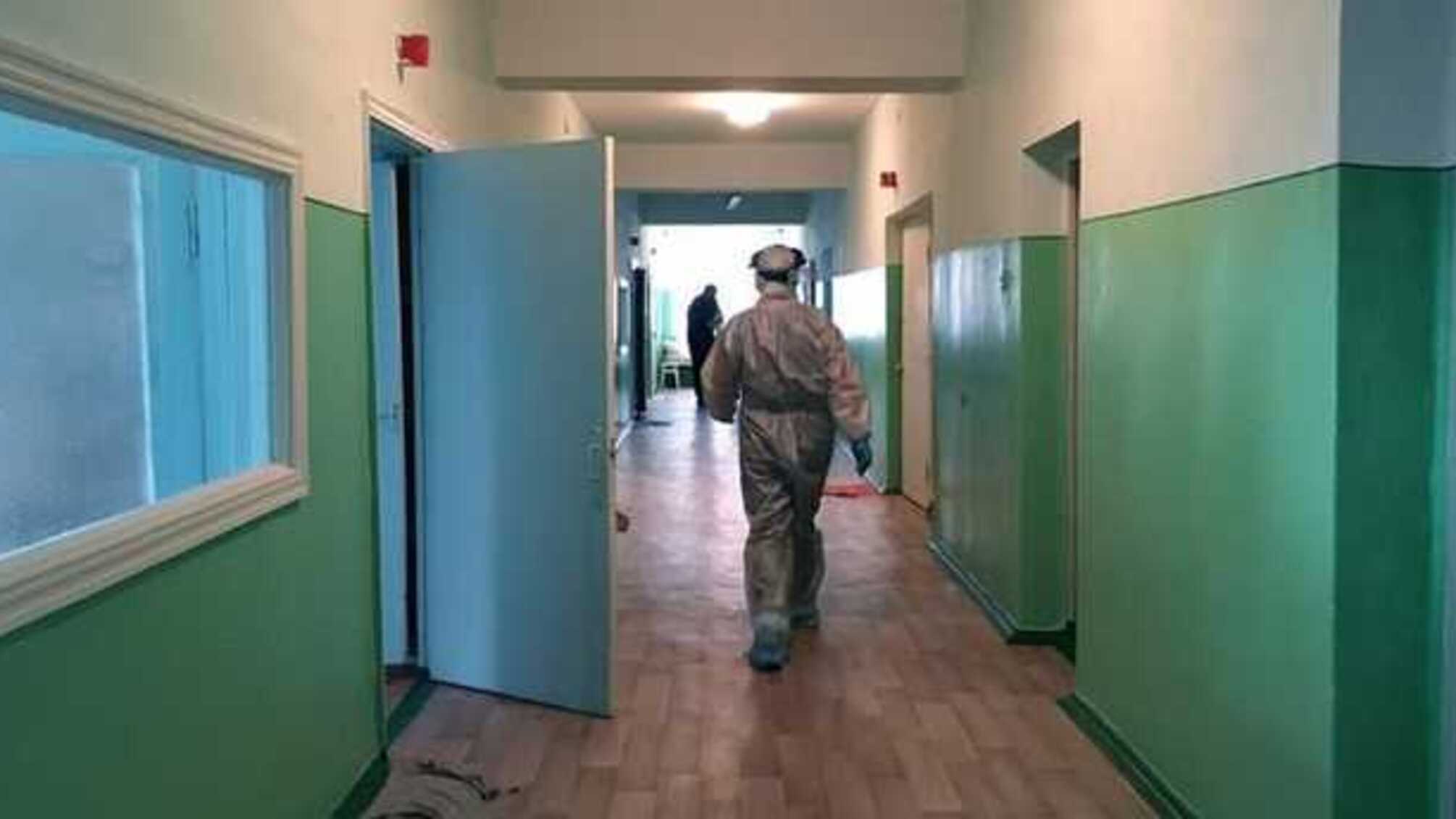 Керівника реанімації з COVID-хворими у Лубнах застали п’яним на роботі