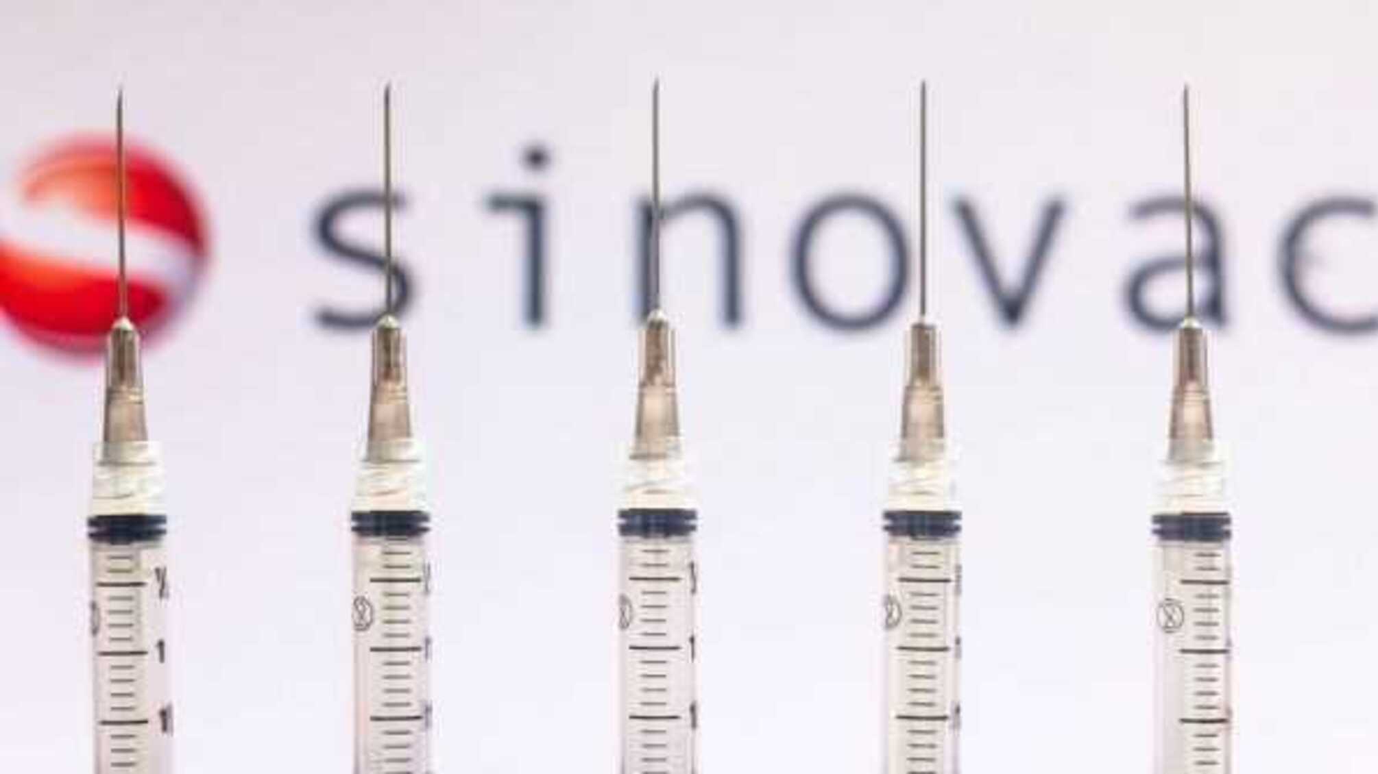 10 вопросов о вакцинации от коронавируса: кого, чем и как сейчас прививать?