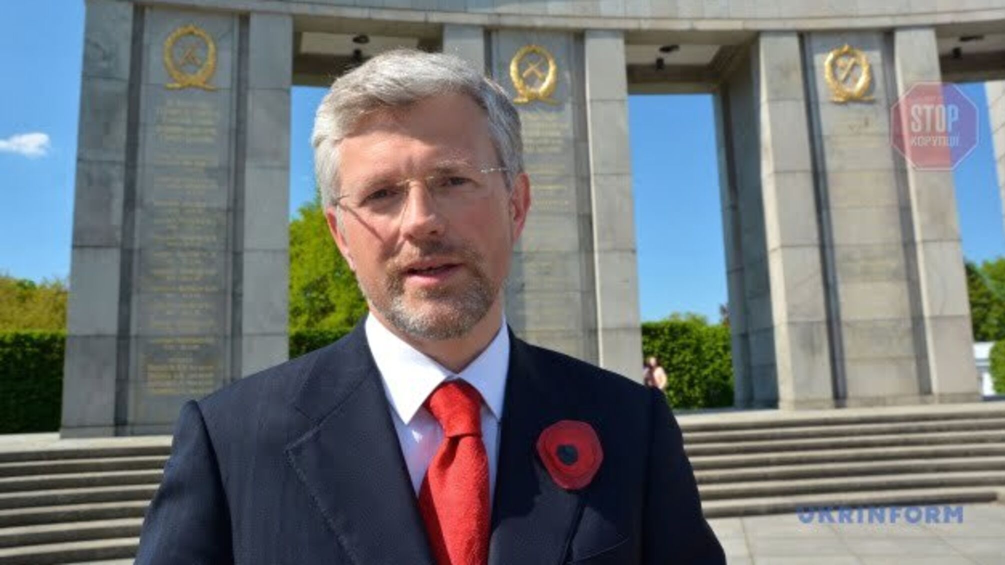 Якщо нас не приймуть в НАТО, то Україна буде розглядати питання про відновлення ядерного статусу, — посол України в Німеччині