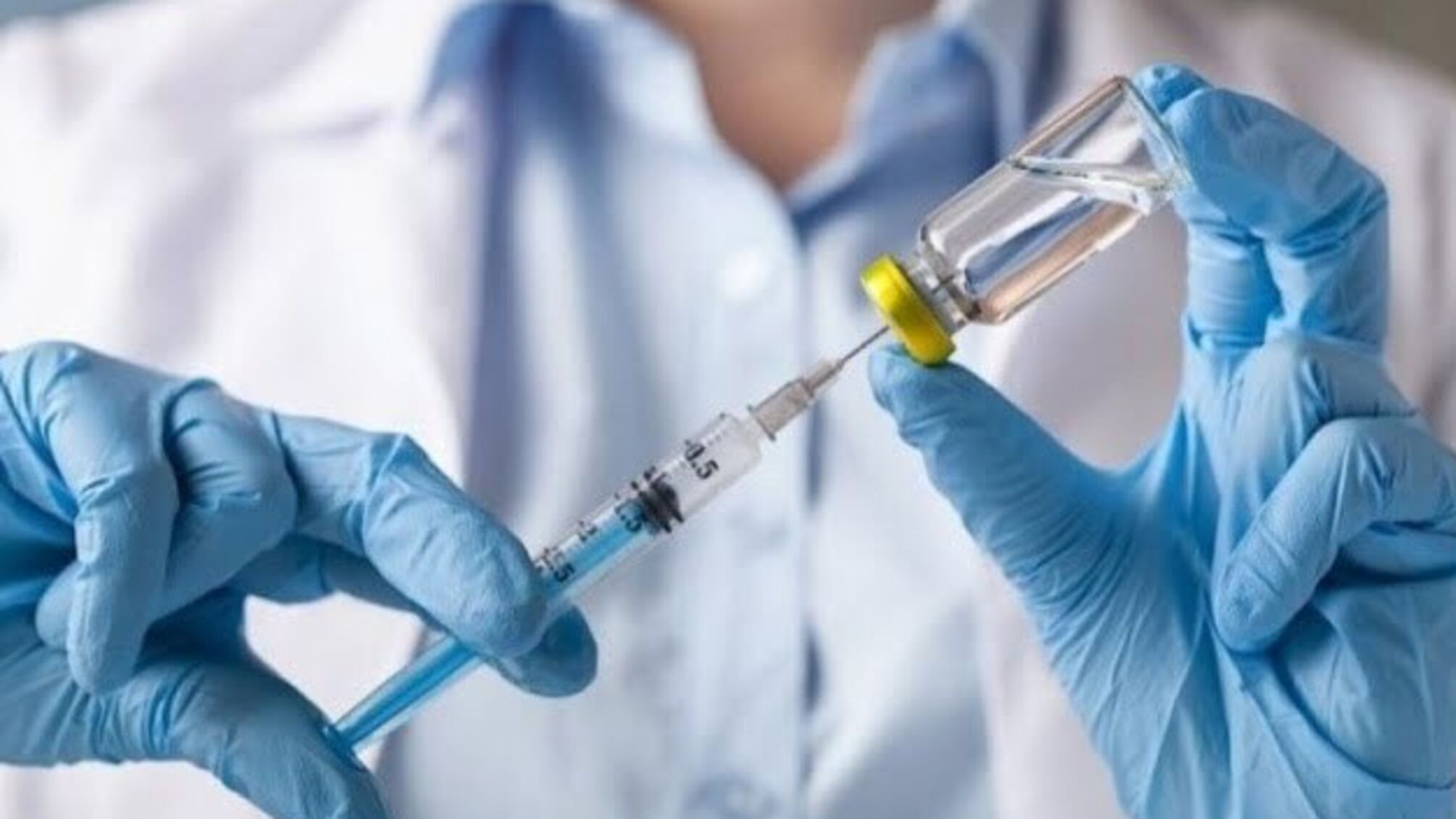 Першу дозу вакцини від коронавірусу отримали 60% дорослого населення Британії