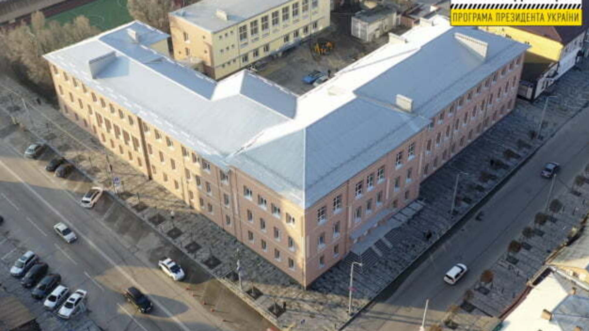 У Дніпрі модернізують будівлю найстарішої гімназії
