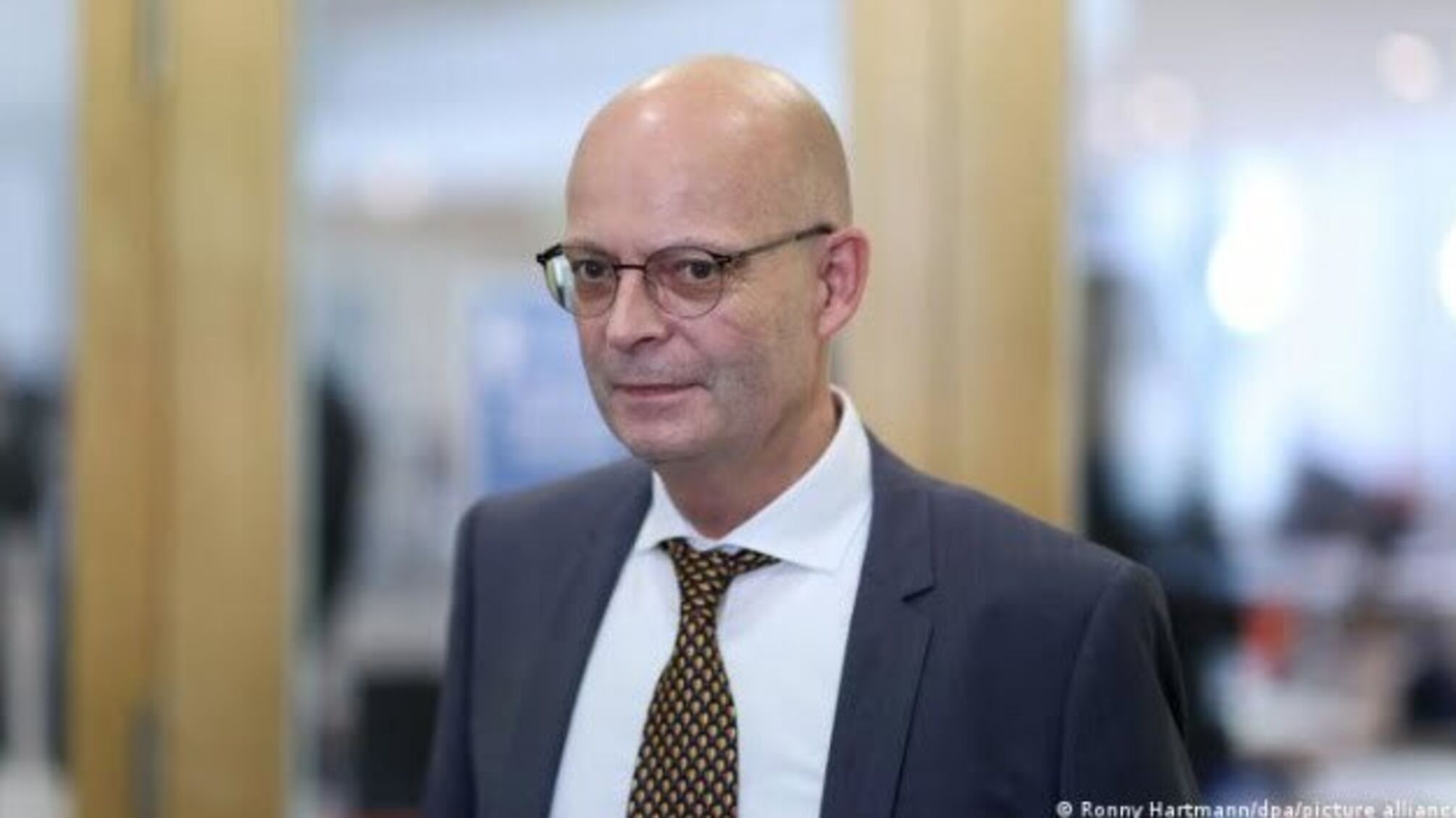 Мера німецького міста відсторонили від посади за вакцинацію поза чергою