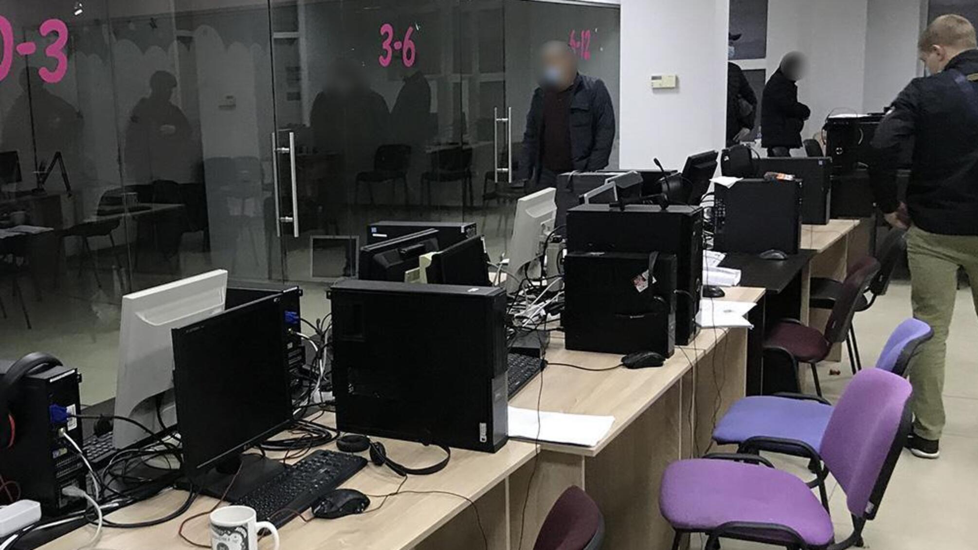 У Мелітополі поліцейські припинили діяльність шахрайського «Call-centre»